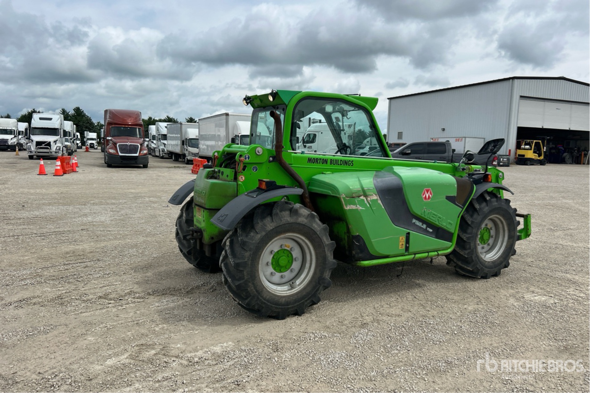 General Appearance with Picture, Right Rear Corner