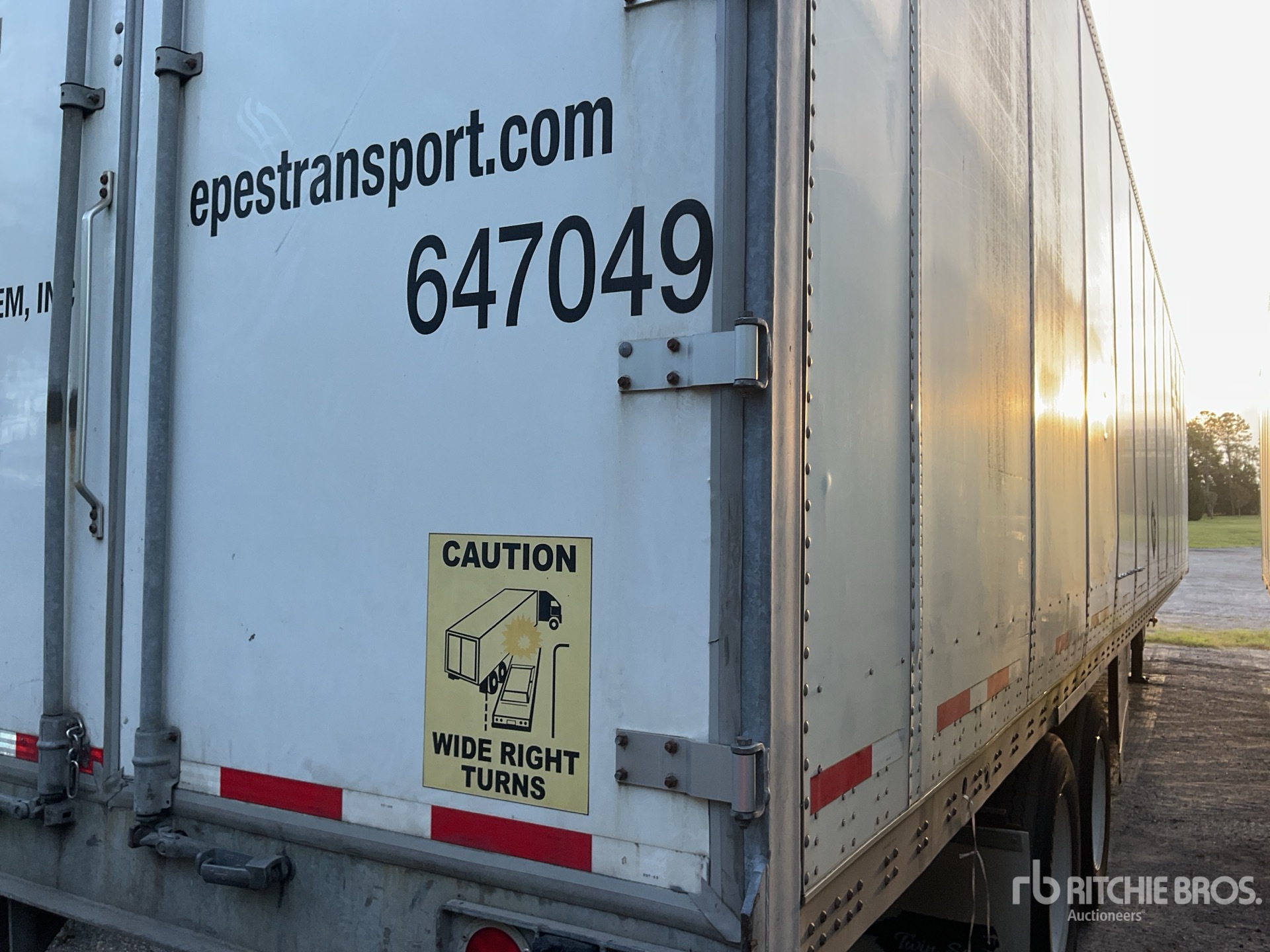General Appearance with Picture, Right Rear Corner