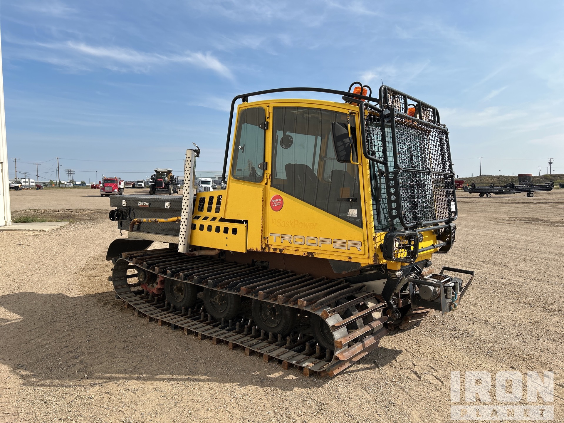 General Appearance with Bild, Ecke vorne rechts