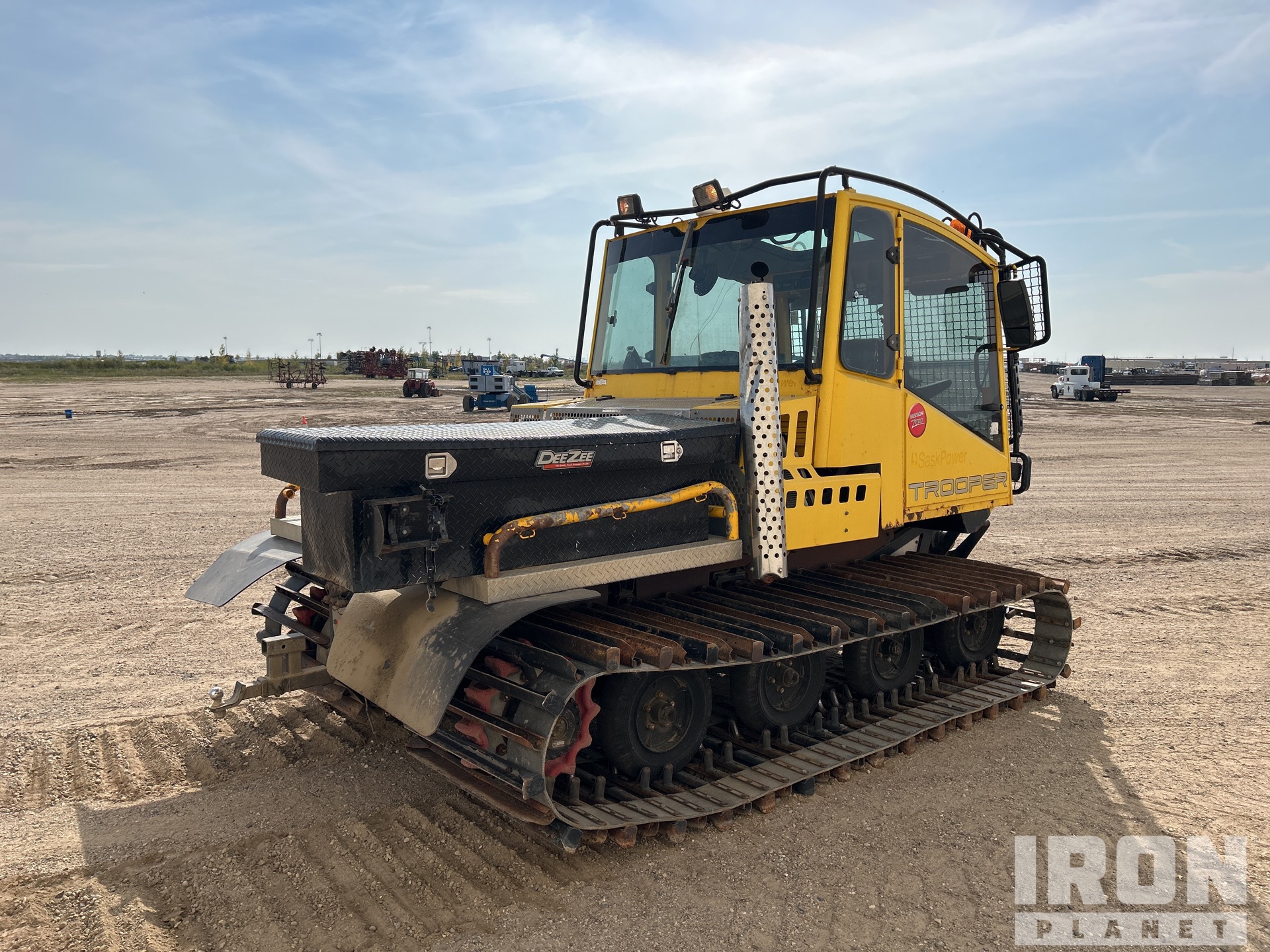 General Appearance with Bild, Ecke hinten rechts