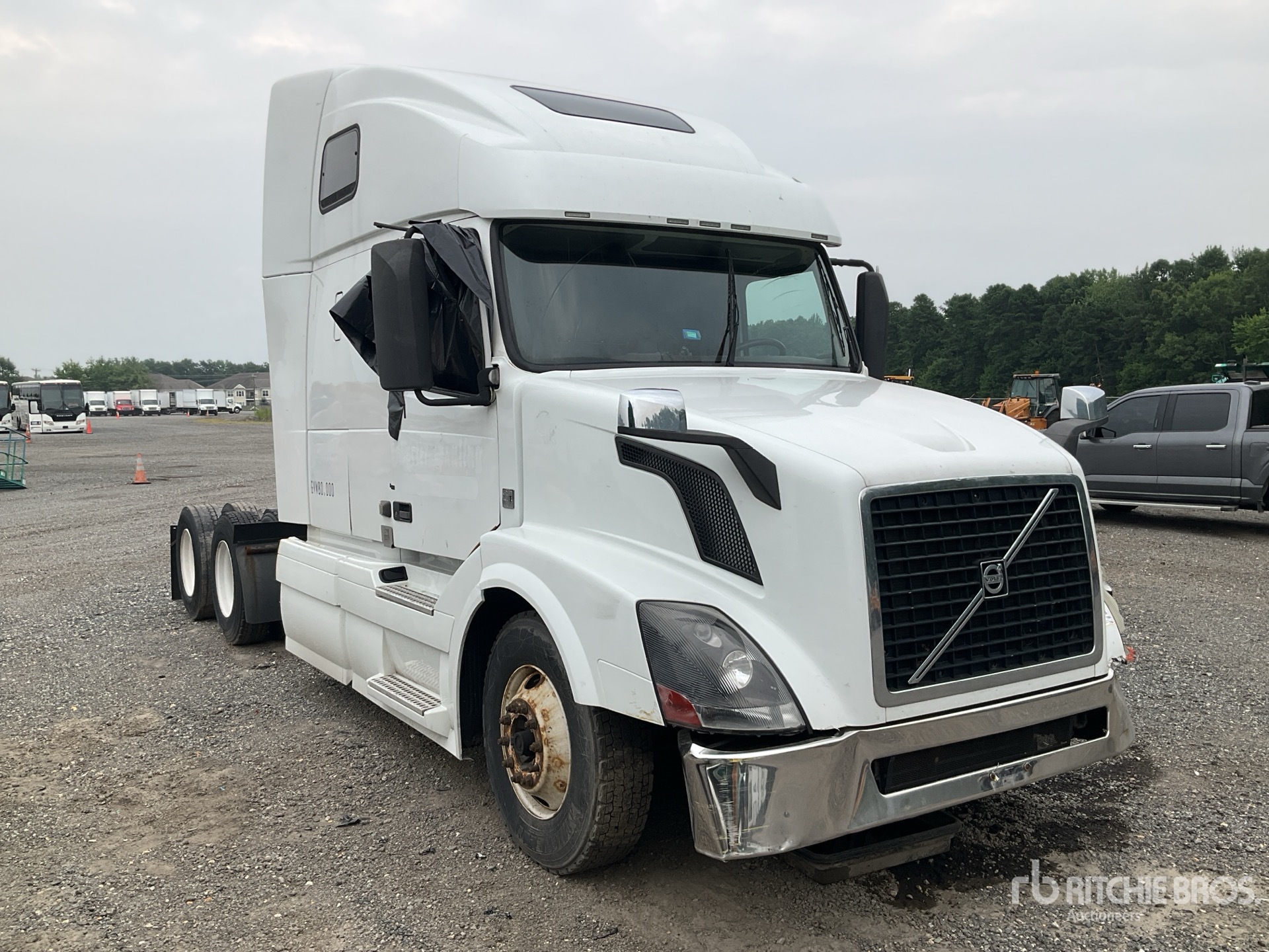 General Appearance with Picture, Right Front Corner