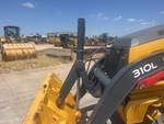 Hydraulics with Bucket Tilt Cylinders