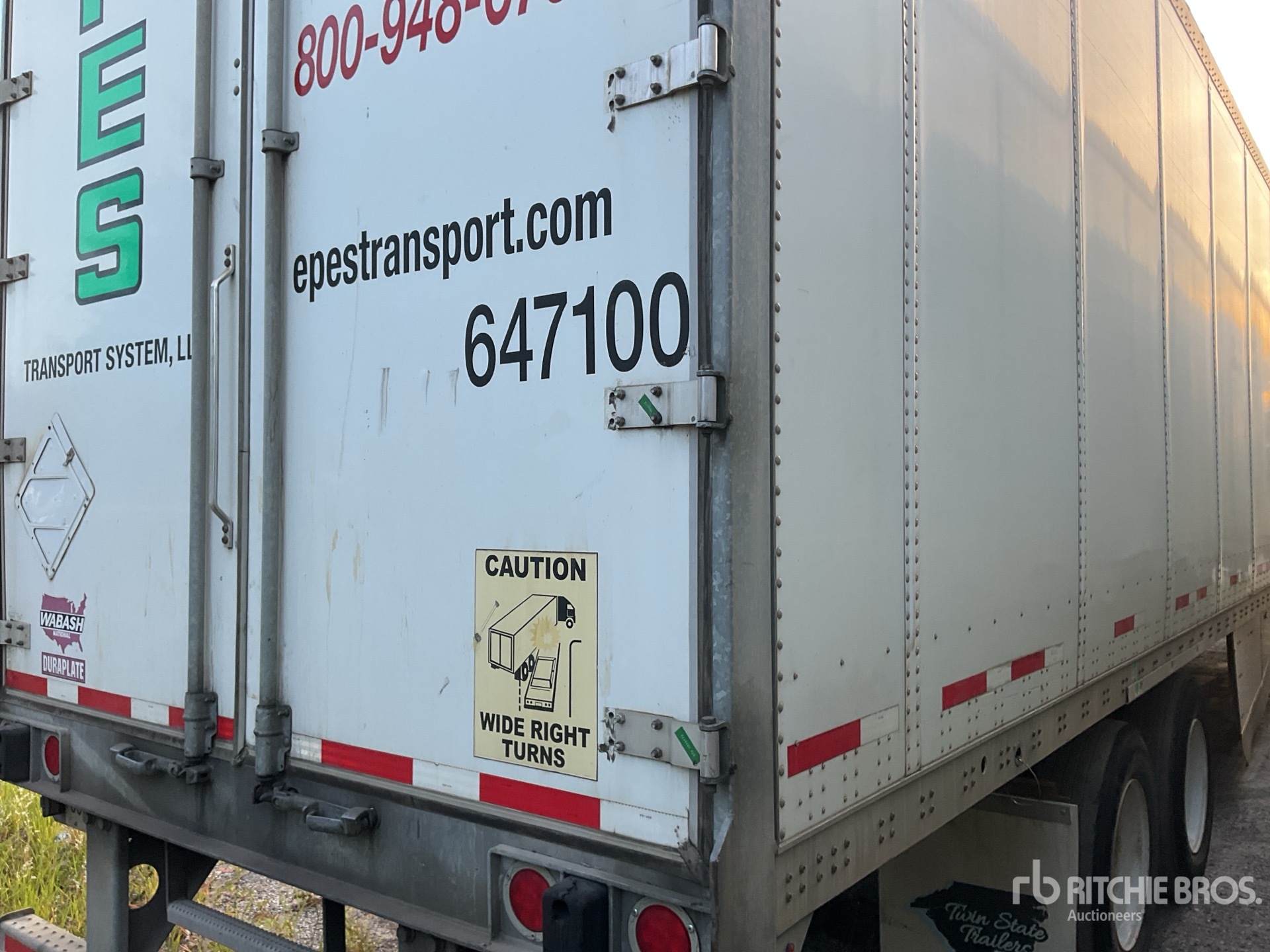 General Appearance with Picture, Right Rear Corner