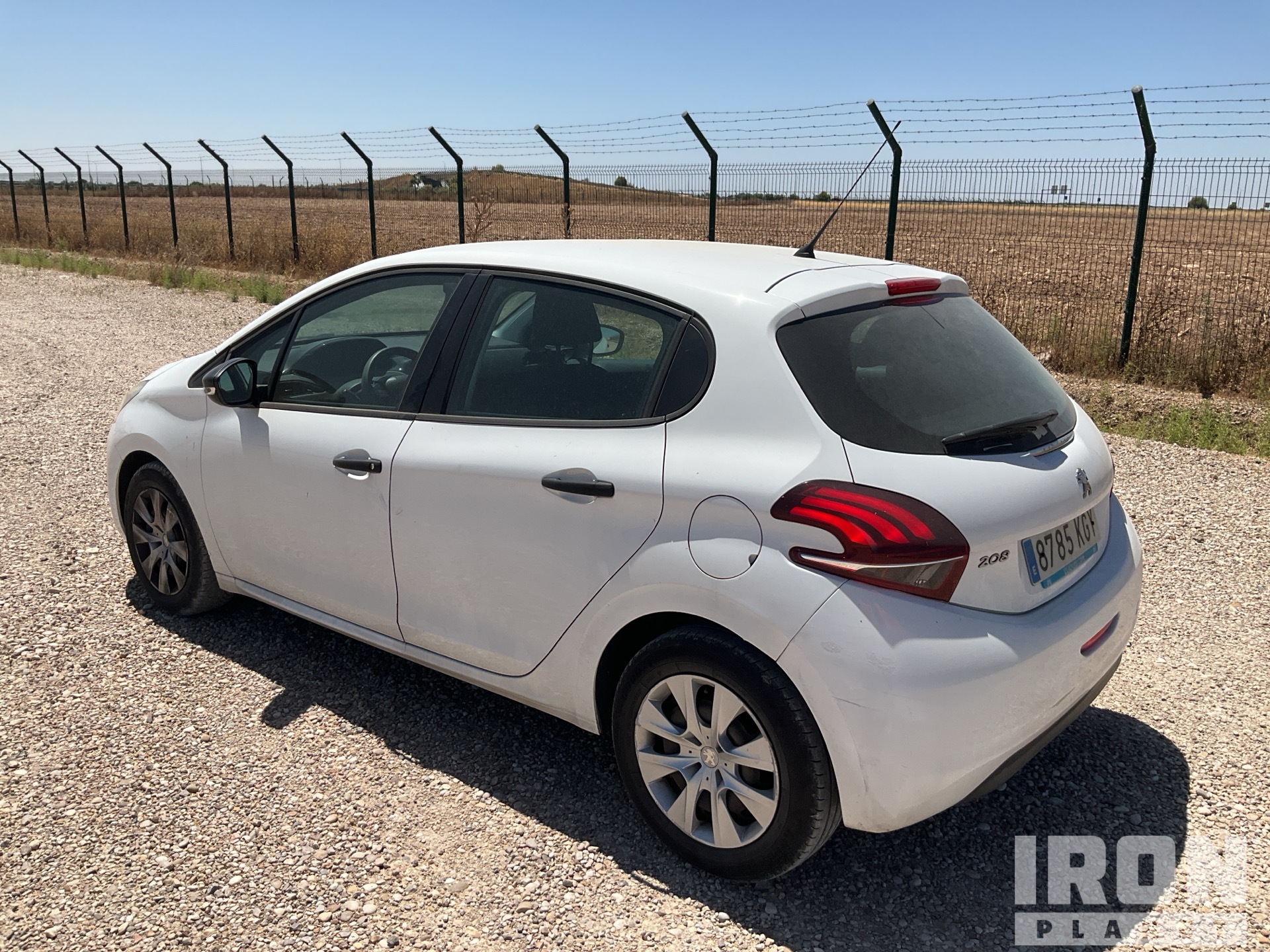 General Appearance with Picture, Left Rear Corner