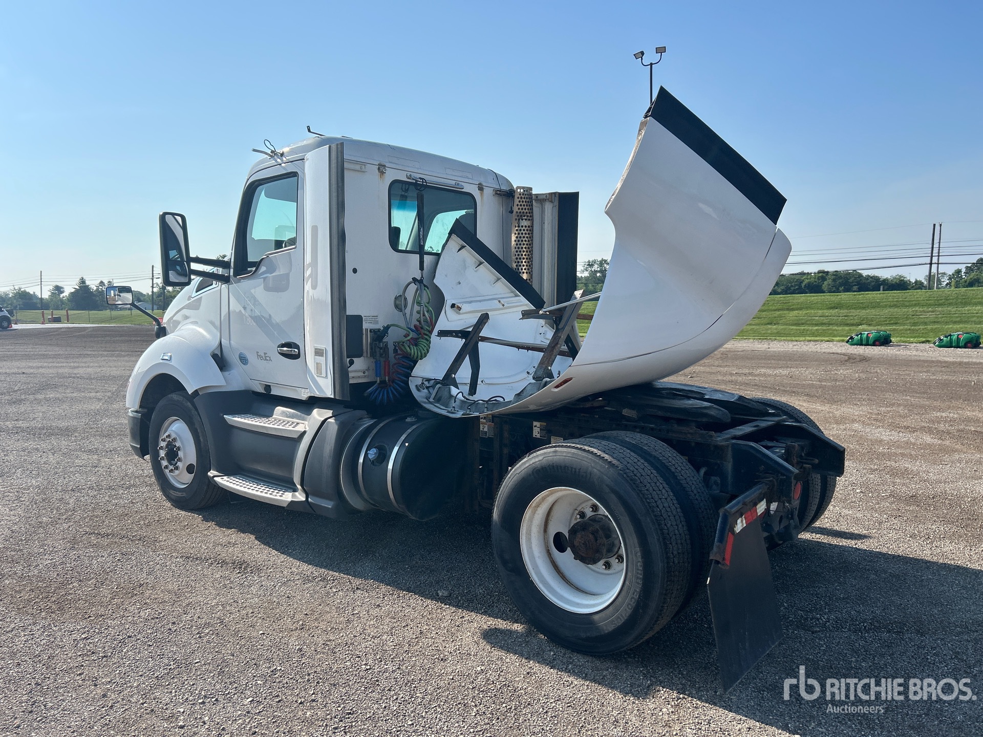 General Appearance with Picture, Left Rear Corner