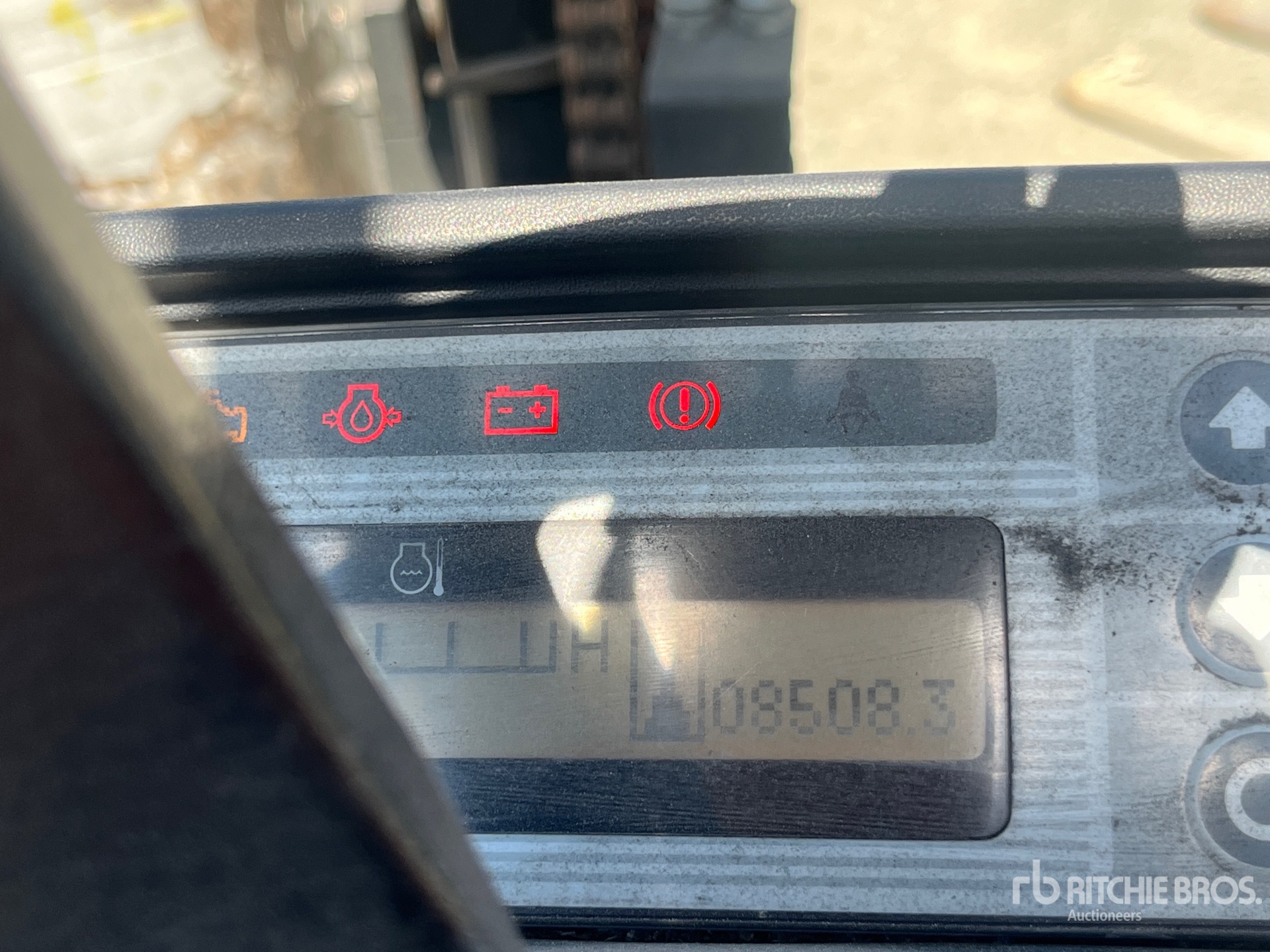 General Appearance with Hour Meter / Odometer