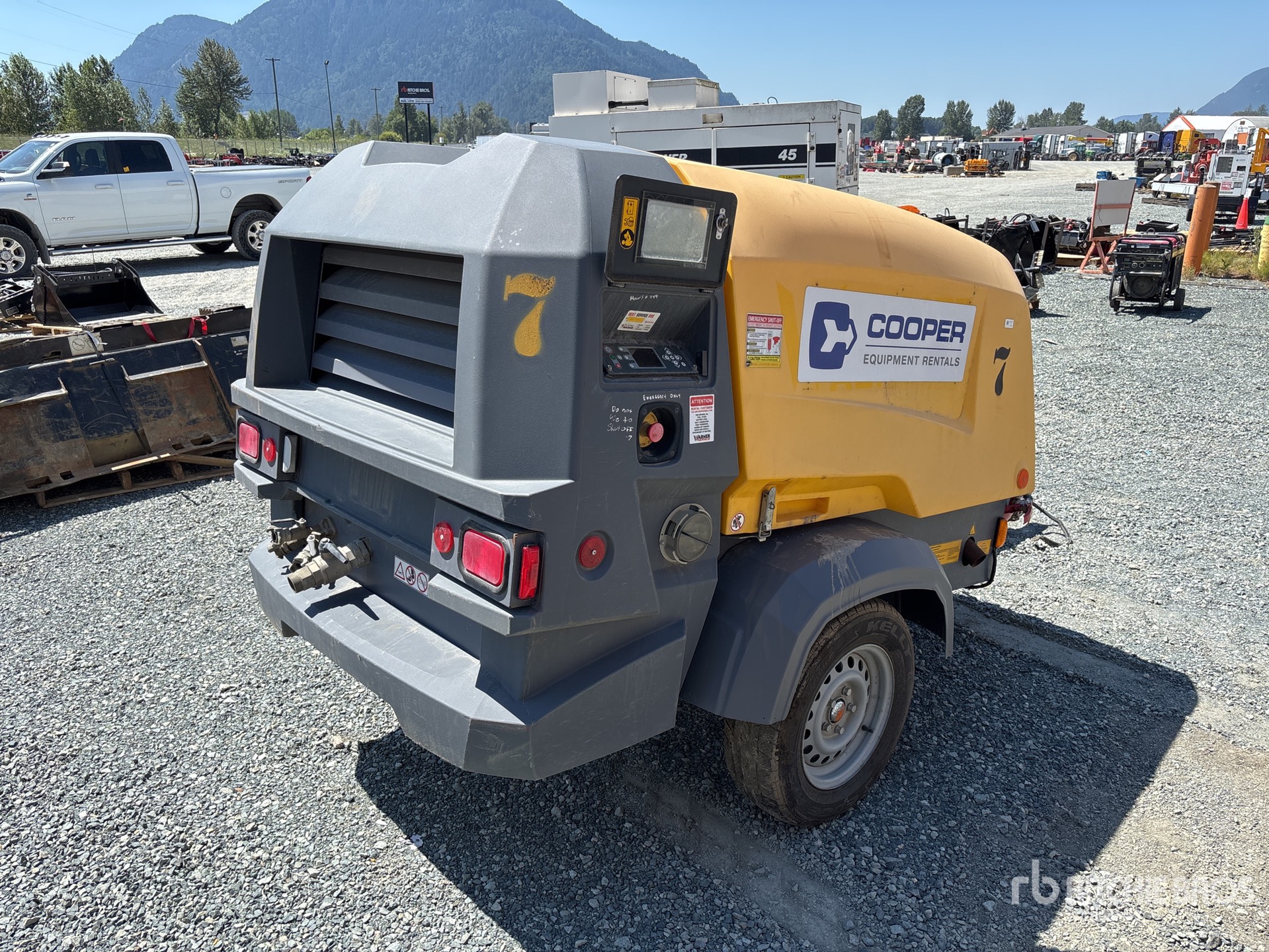 General Appearance with Picture, Right Rear Corner