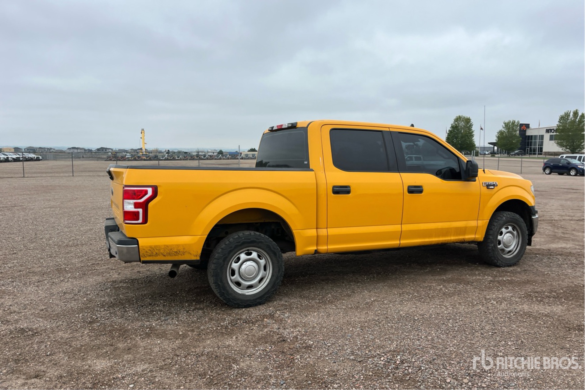 General Appearance with Picture, Right Rear Corner