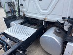 4 Underbody - Truck with 