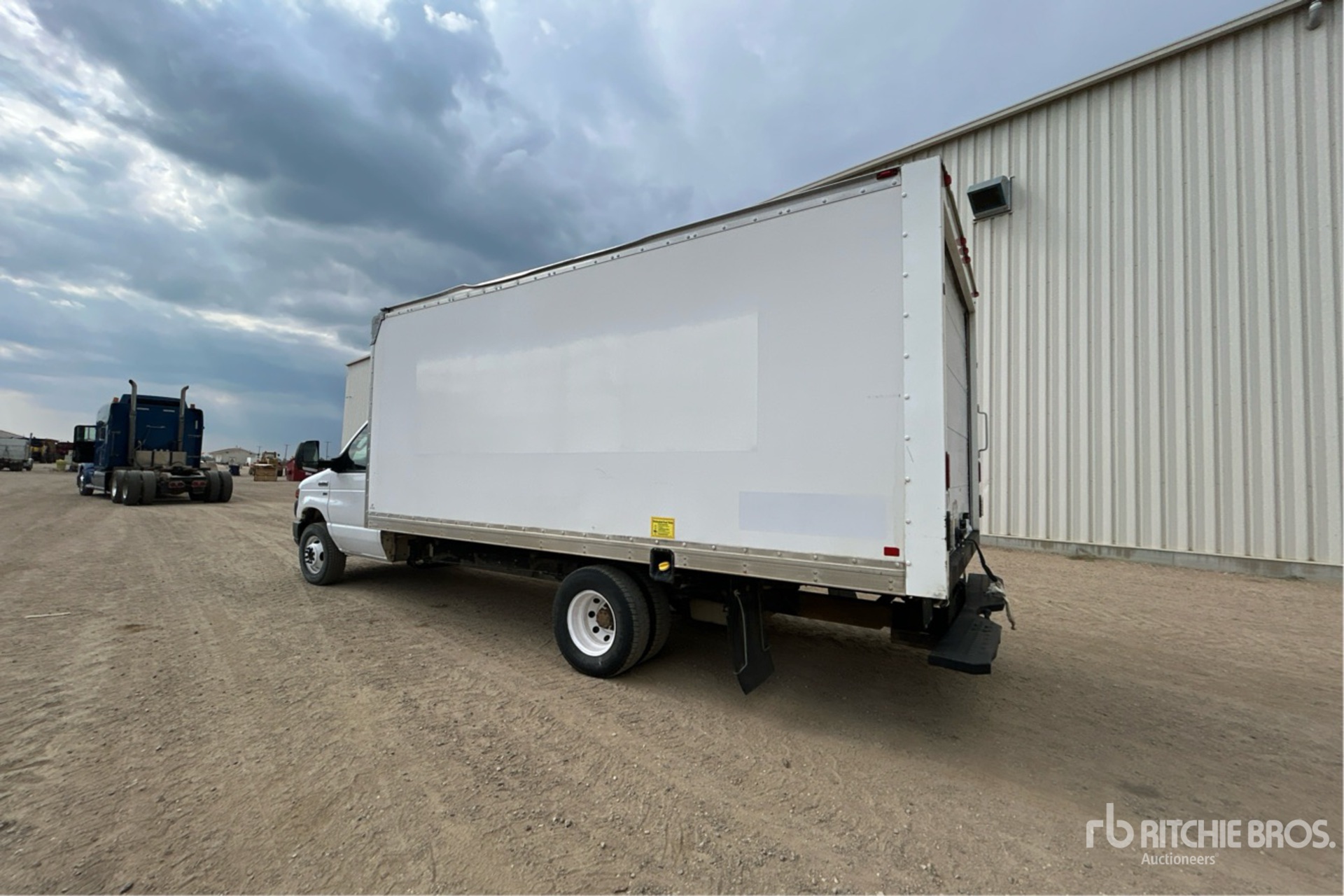 General Appearance with Picture, Left Rear Corner