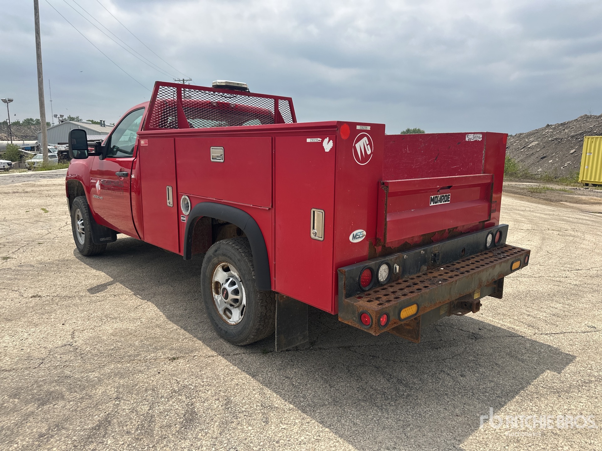 General Appearance with Picture, Left Rear Corner