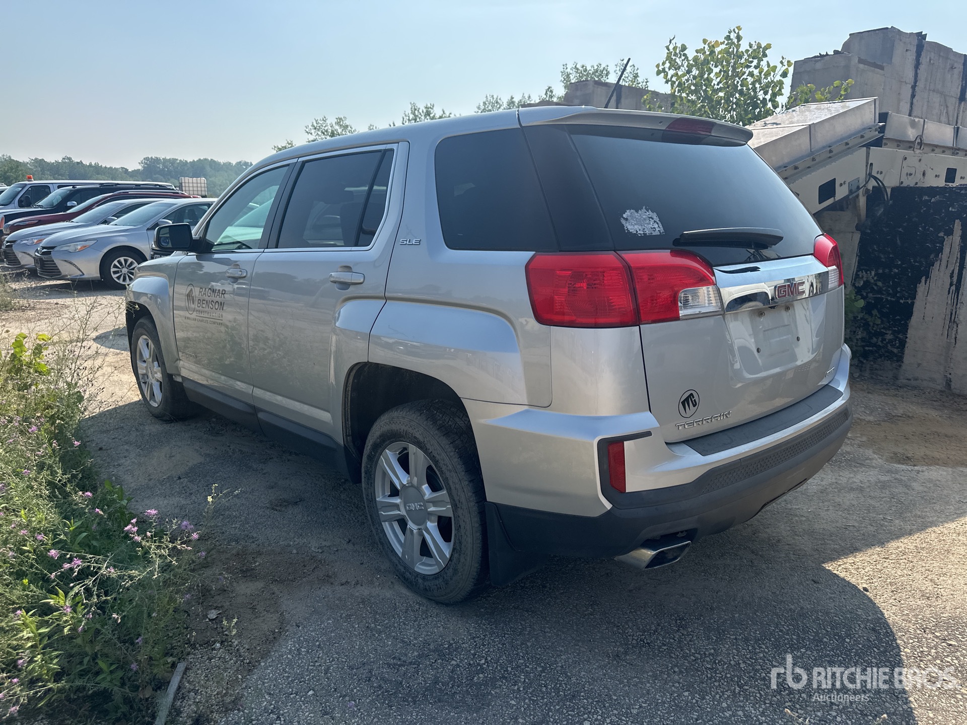 General Appearance with Picture, Left Rear Corner