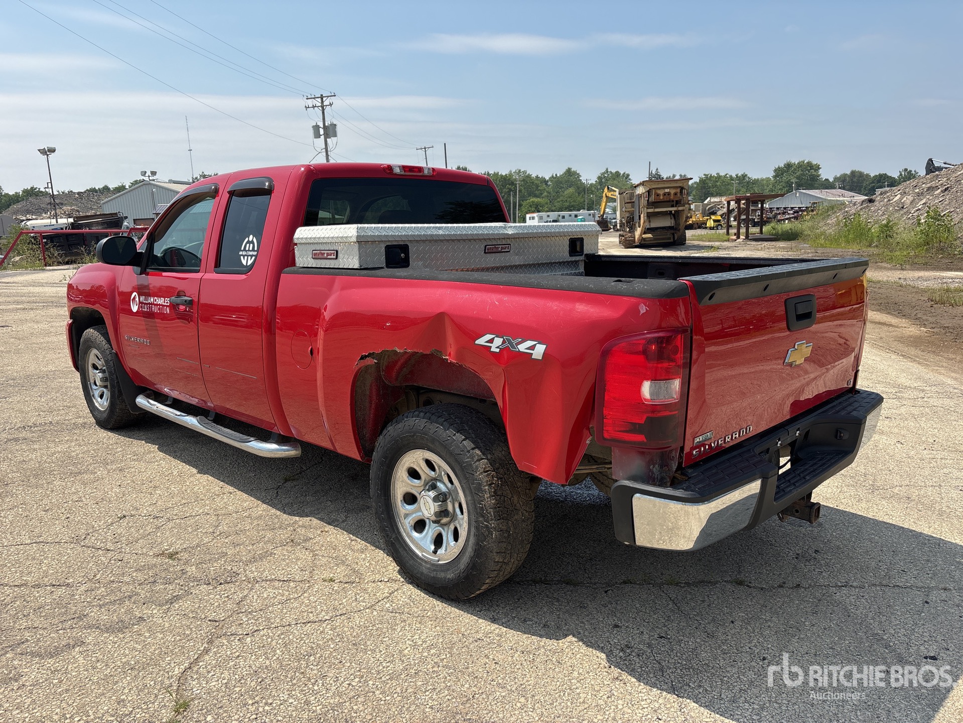 General Appearance with Picture, Left Rear Corner