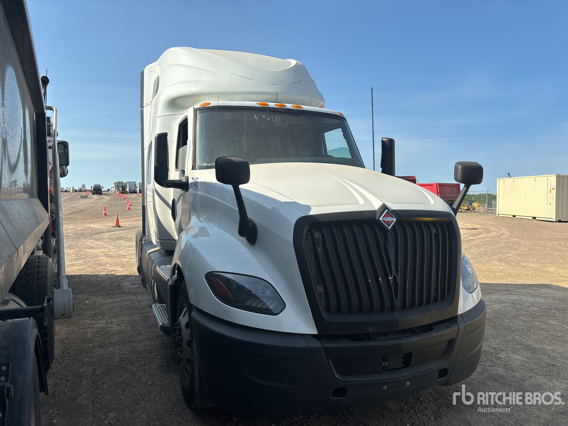 General Appearance with Picture, Right Front Corner