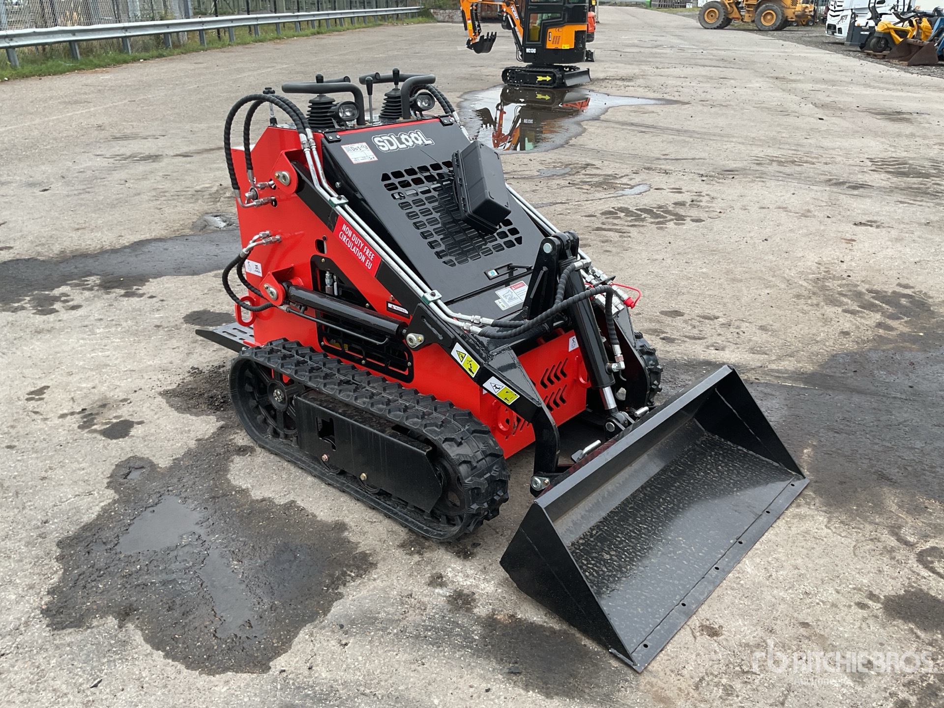 General Appearance with Picture, Right Front Corner