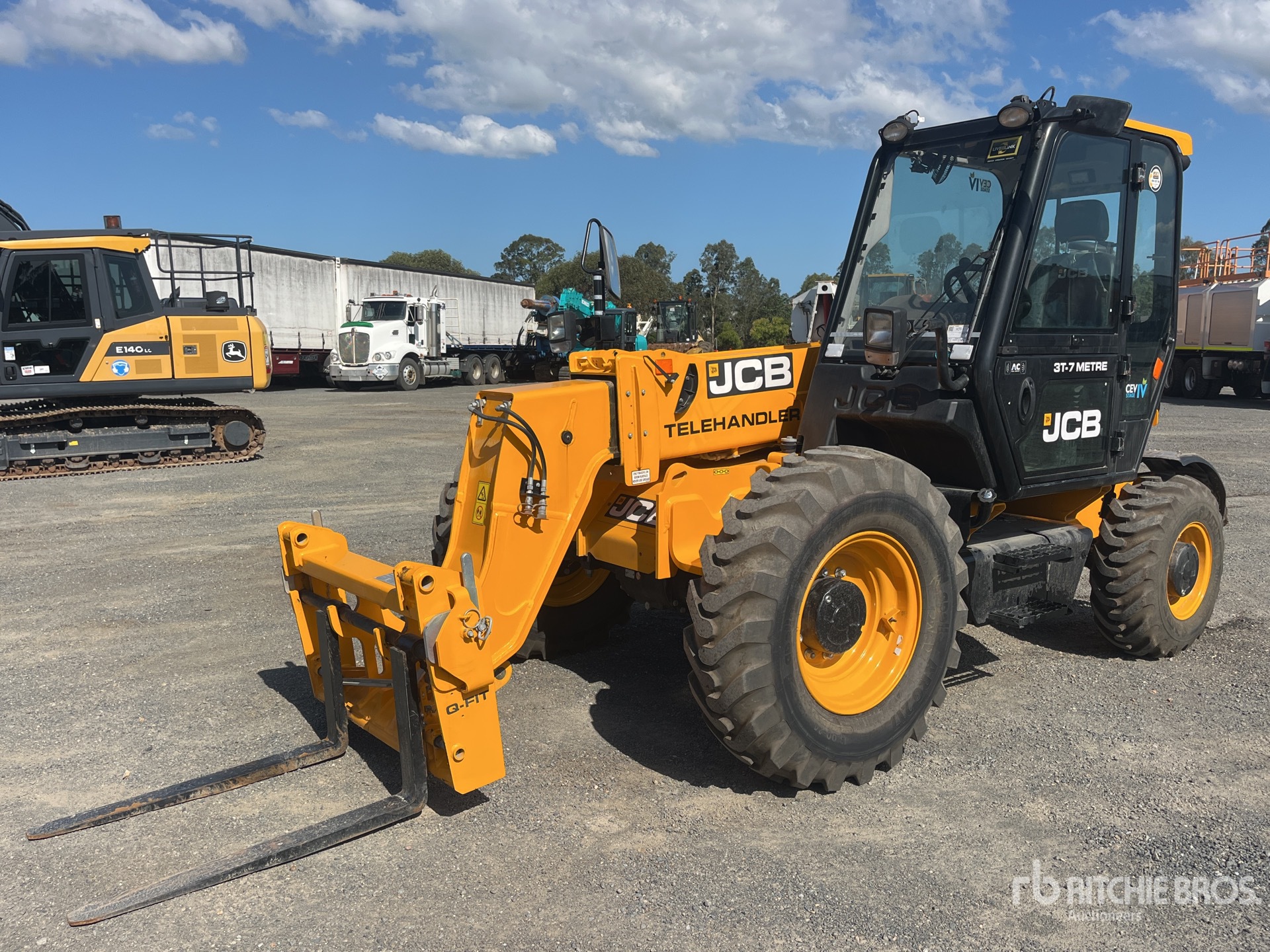 General Appearance with Picture, Left Front Corner