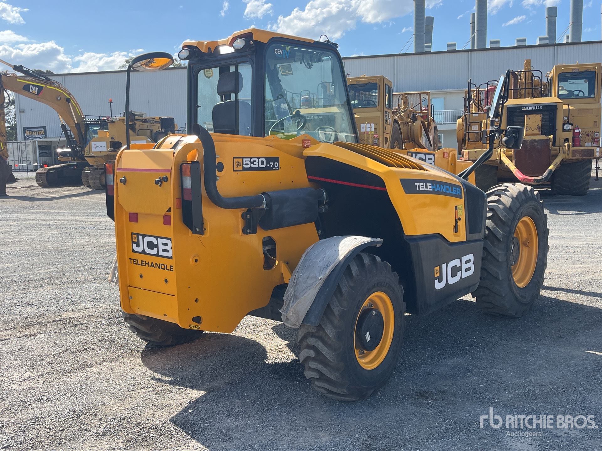 General Appearance with Picture, Right Rear Corner