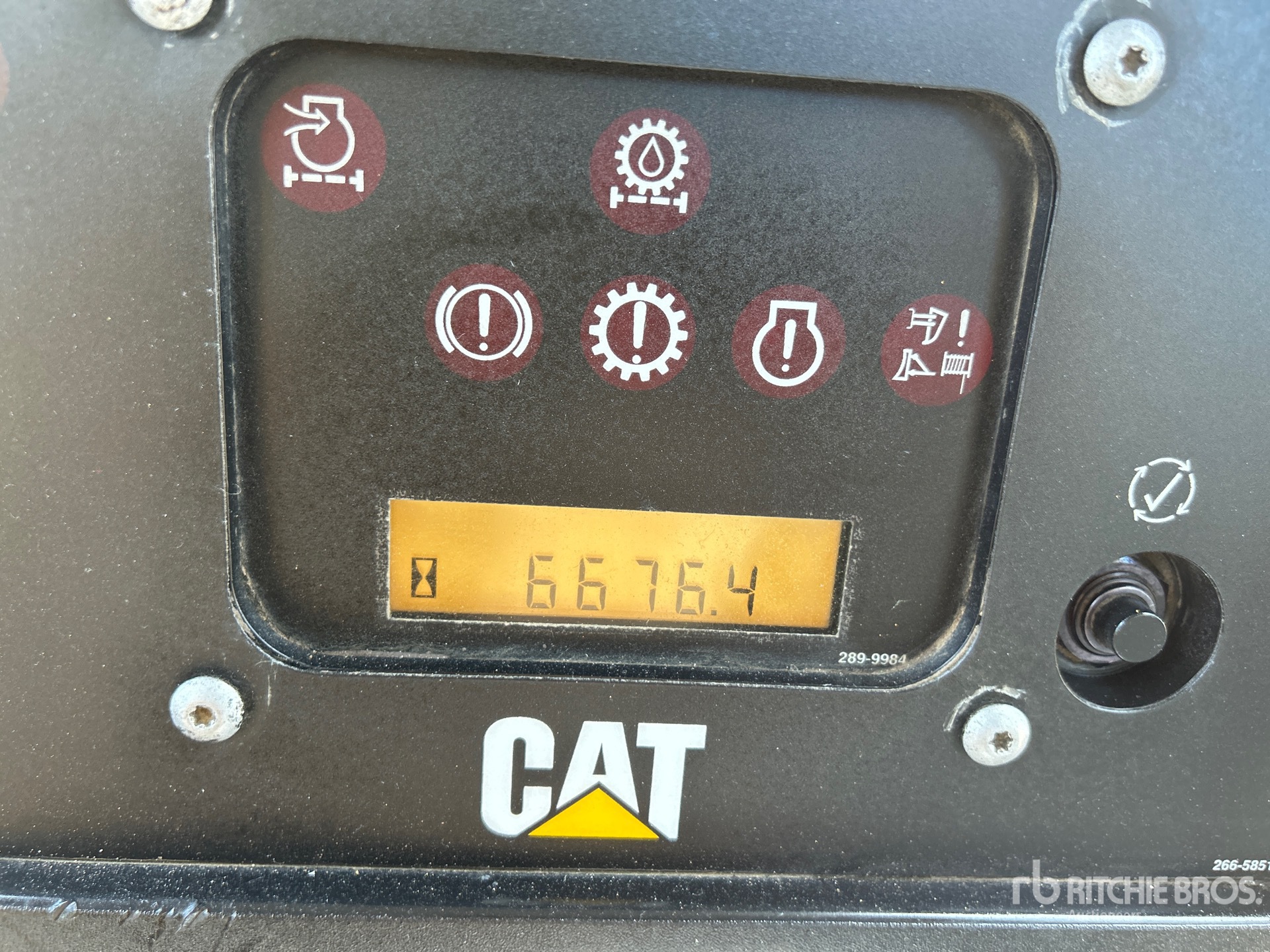 General Appearance with Hour Meter / Odometer