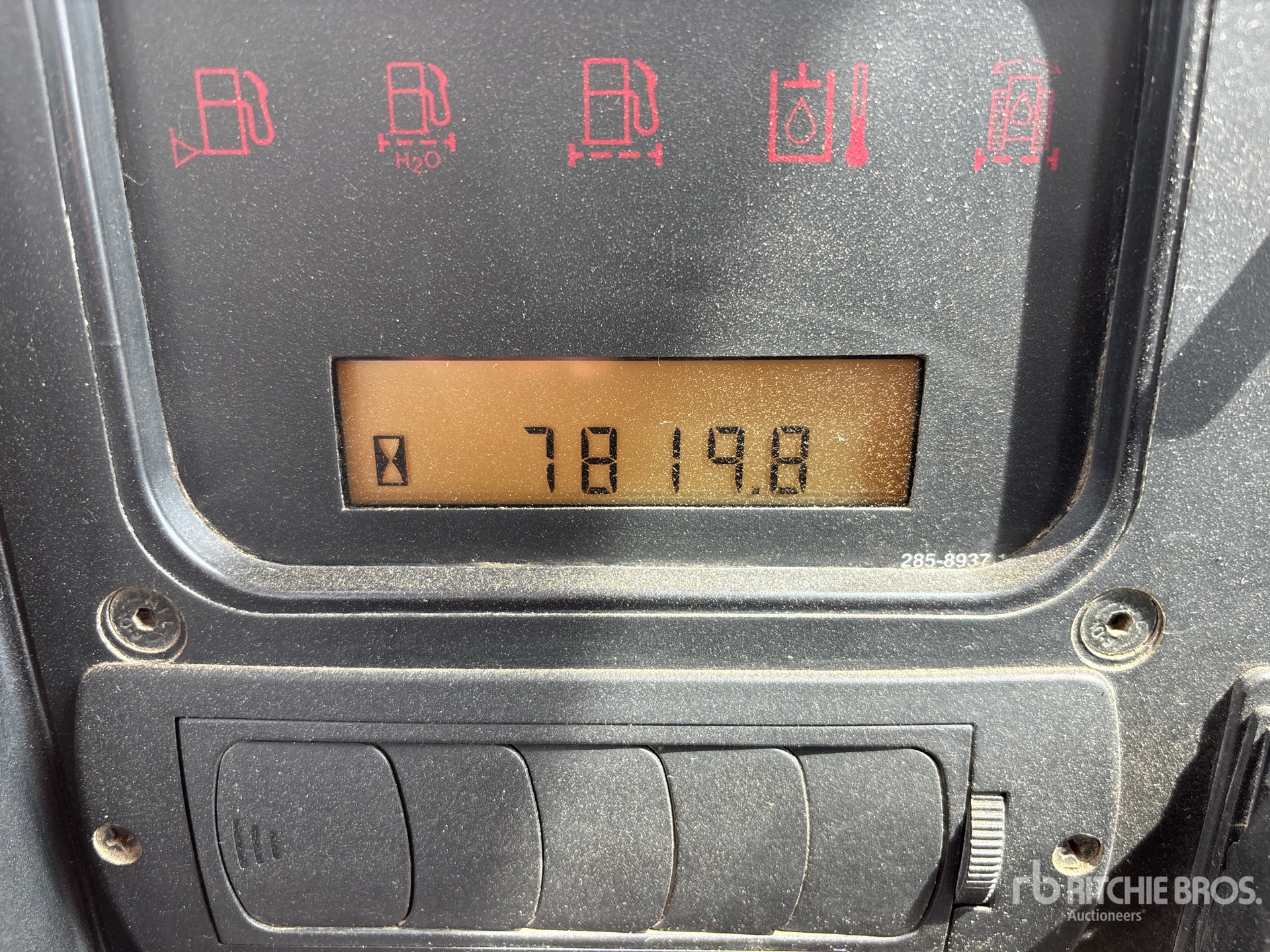 General Appearance with Hour Meter / Odometer