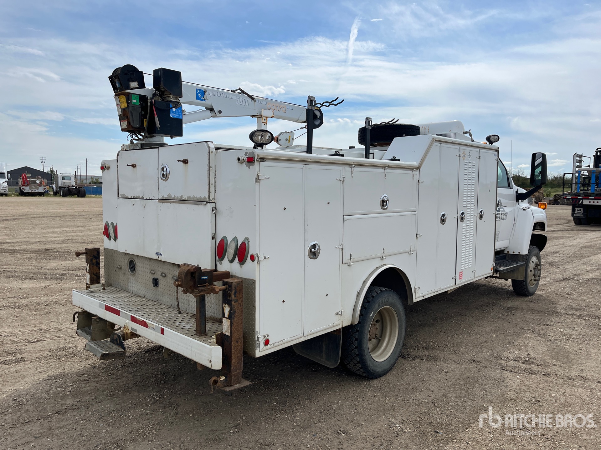 General Appearance with Picture, Right Rear Corner