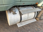 4 Underbody - Truck with 