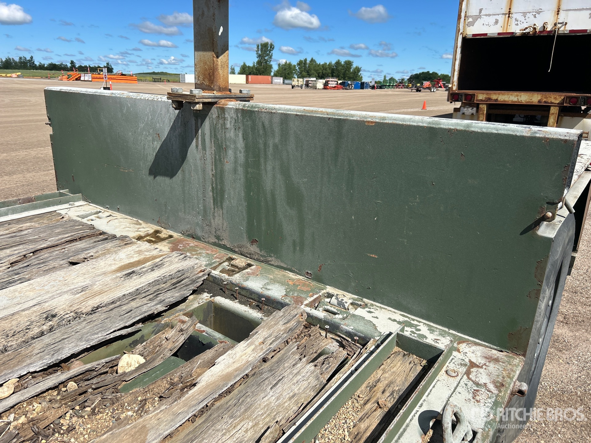 General Appearance with Sheet Metal