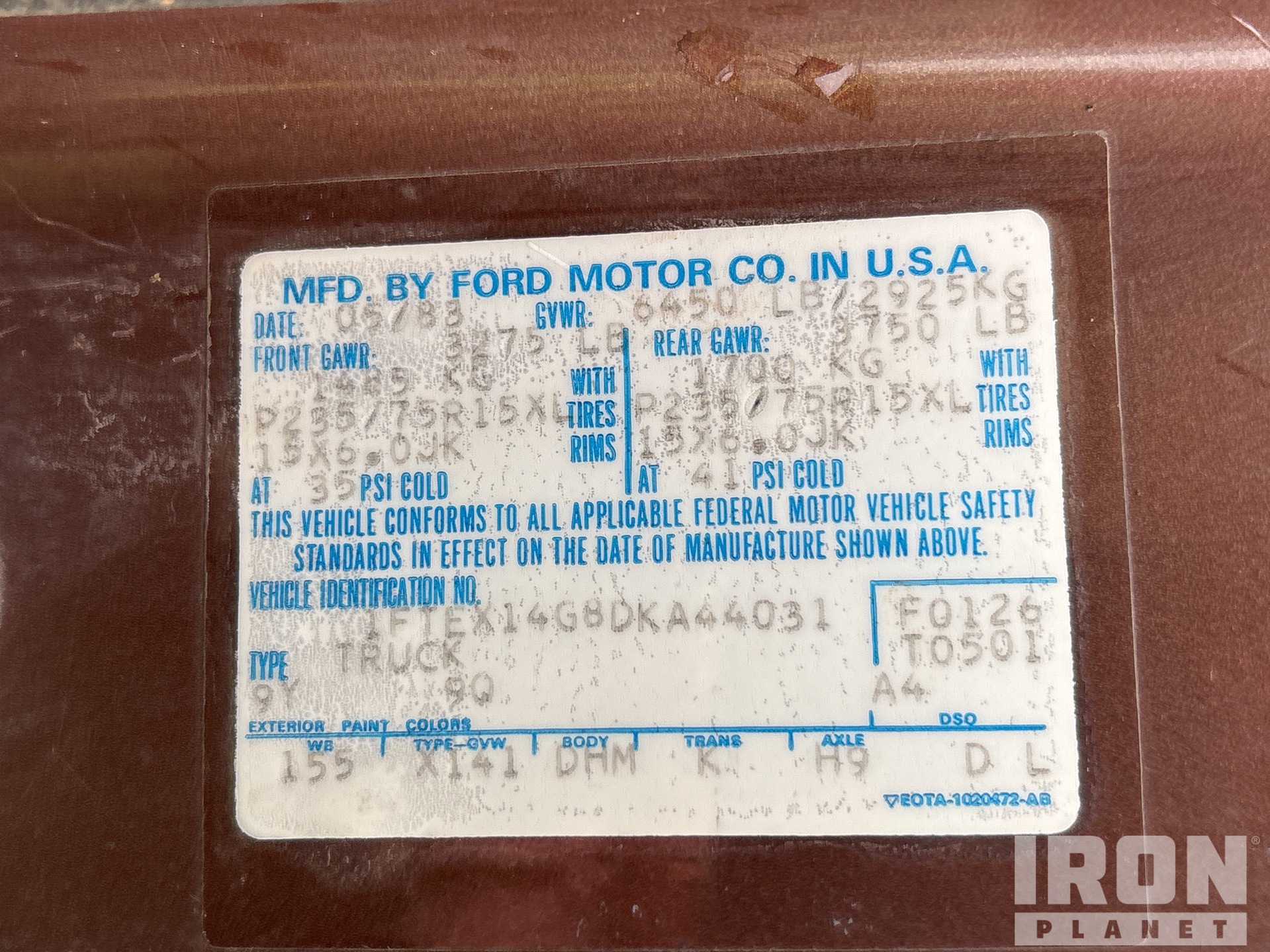 General Appearance with Serial Number / VIN