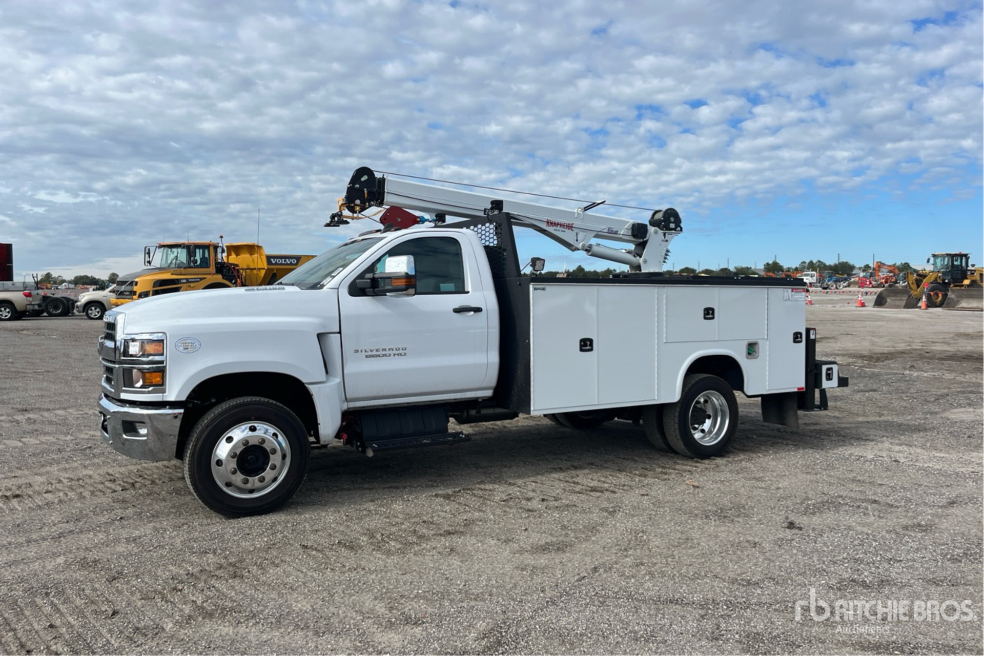 General Appearance with Bild, Ecke vorne links