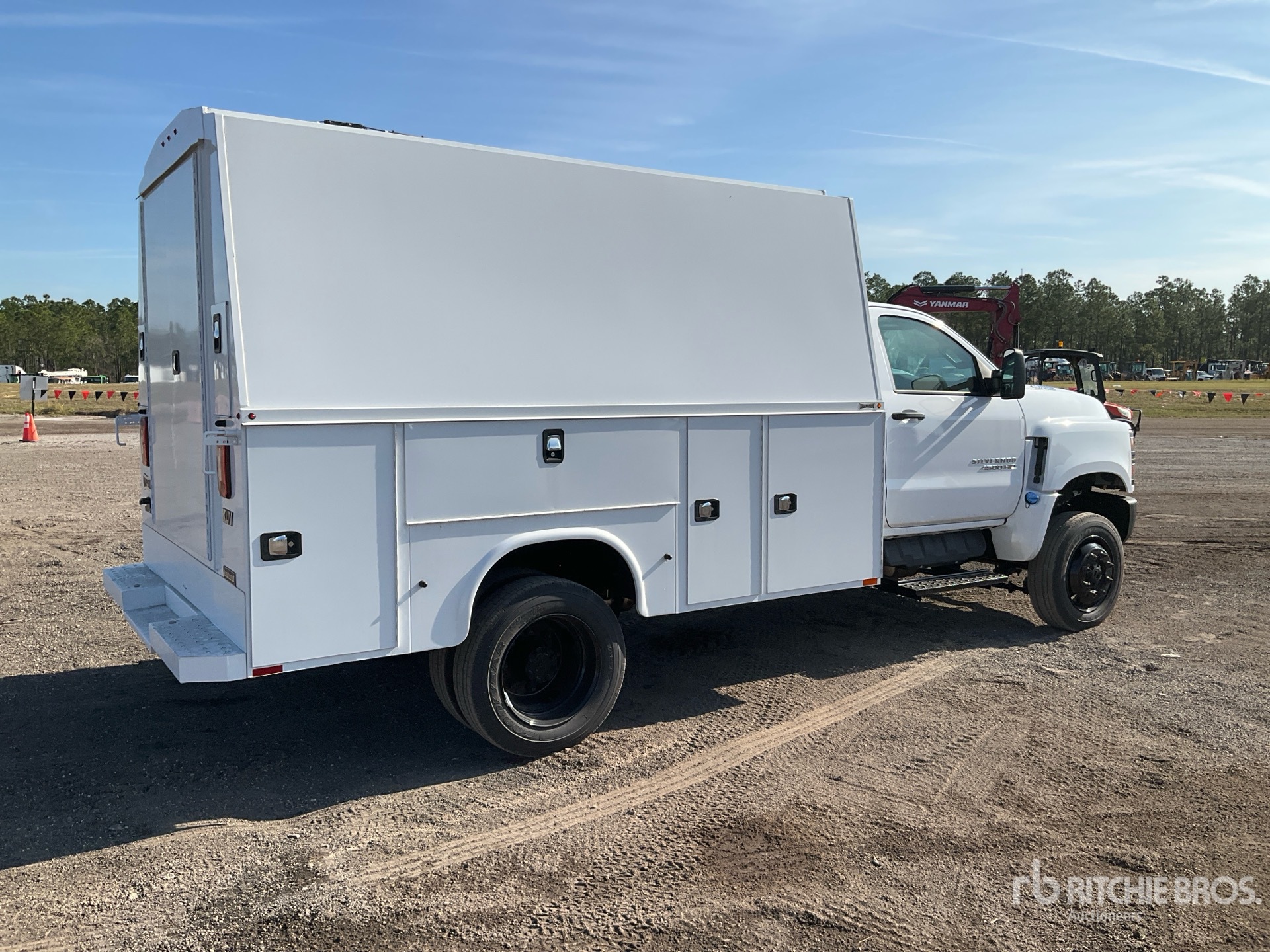 General Appearance with Imagen: esquina trasera derecha