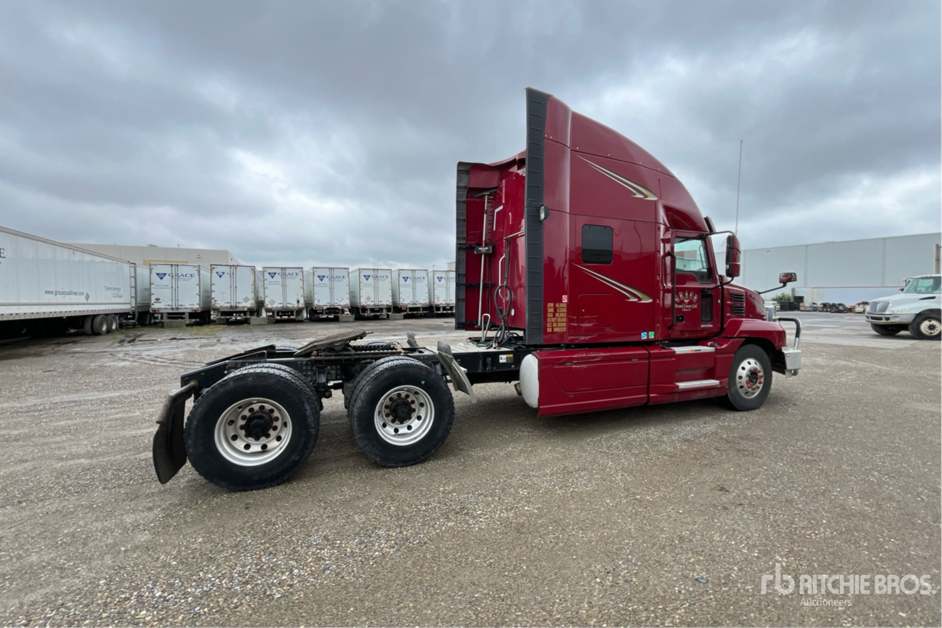General Appearance with Picture, Right Rear Corner