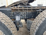4 Underbody - Truck with 