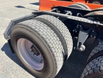 4 Underbody - Truck with 