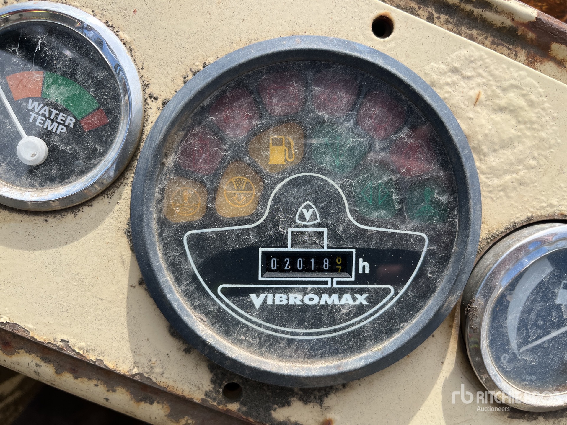 General Appearance with Hour Meter / Odometer