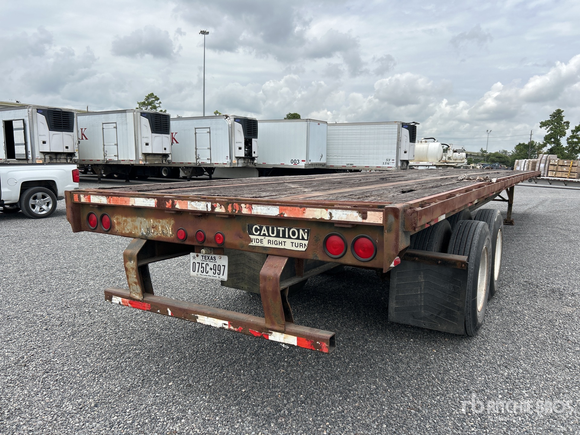 General Appearance with Picture, Right Rear Corner