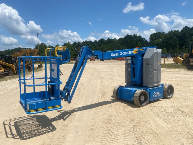 2018 Genie Z-30/20N 2WD Electric Articulating Boom Lift