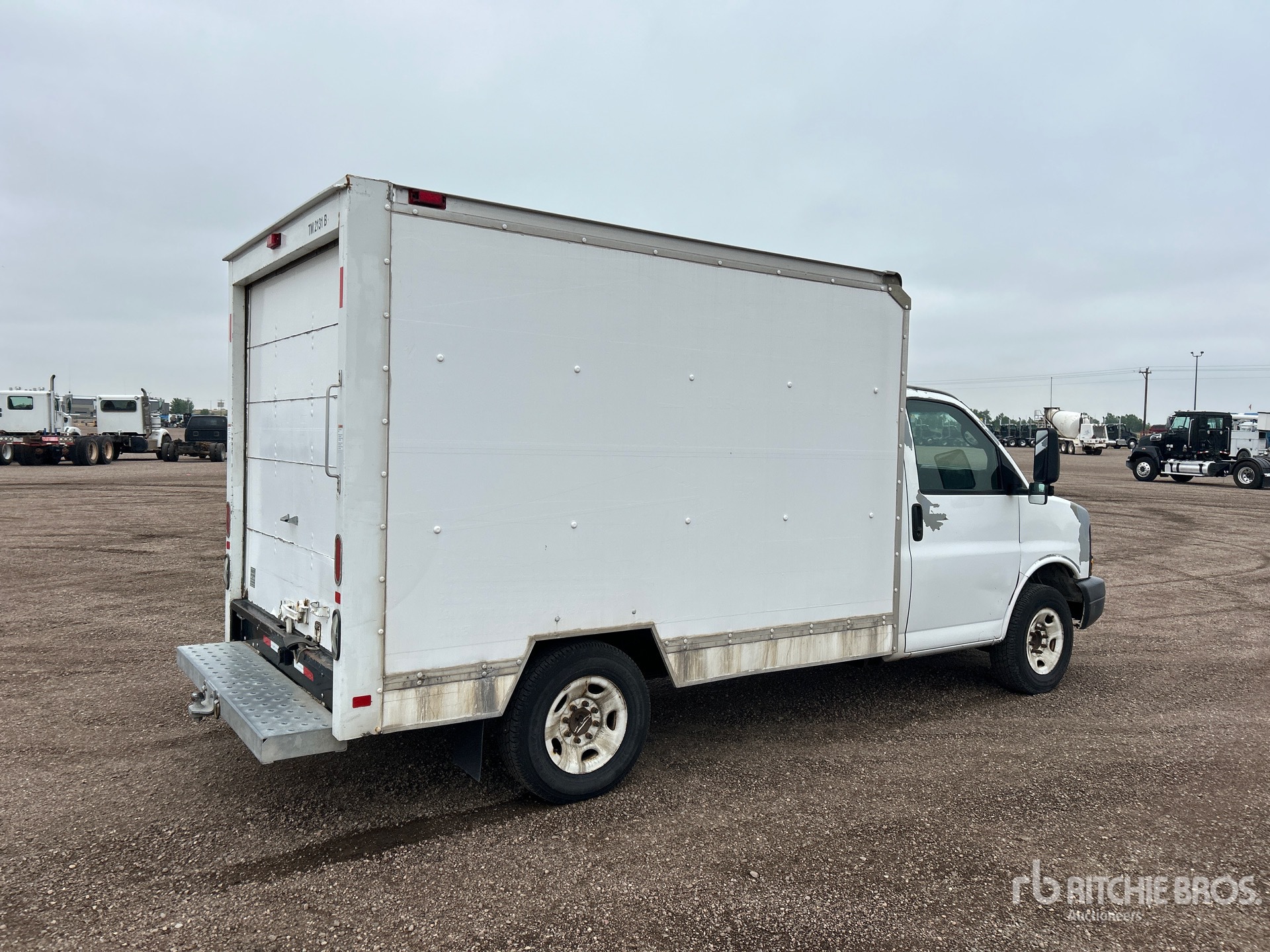 General Appearance with Picture, Right Rear Corner