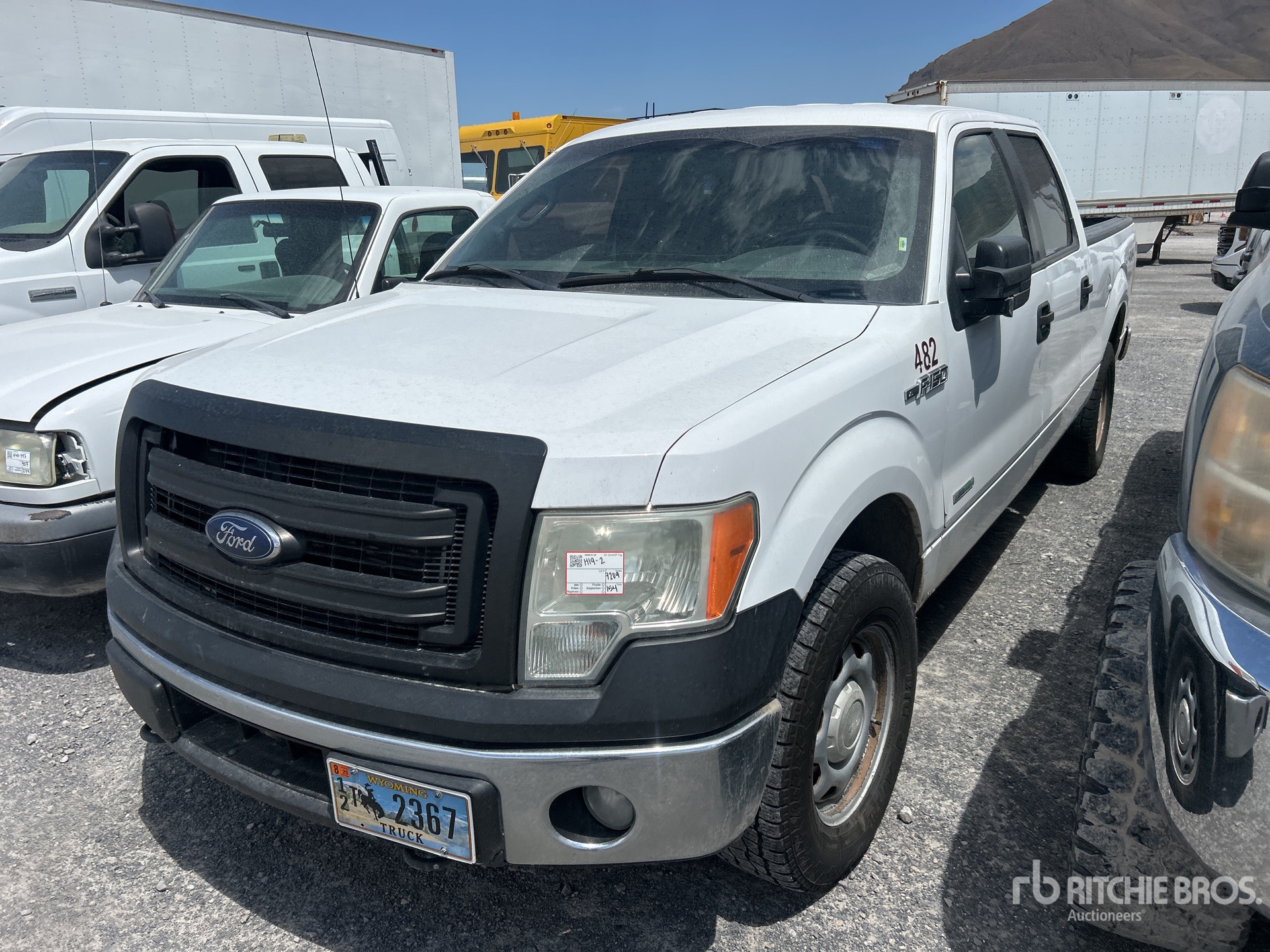 General Appearance with Picture, Left Front Corner