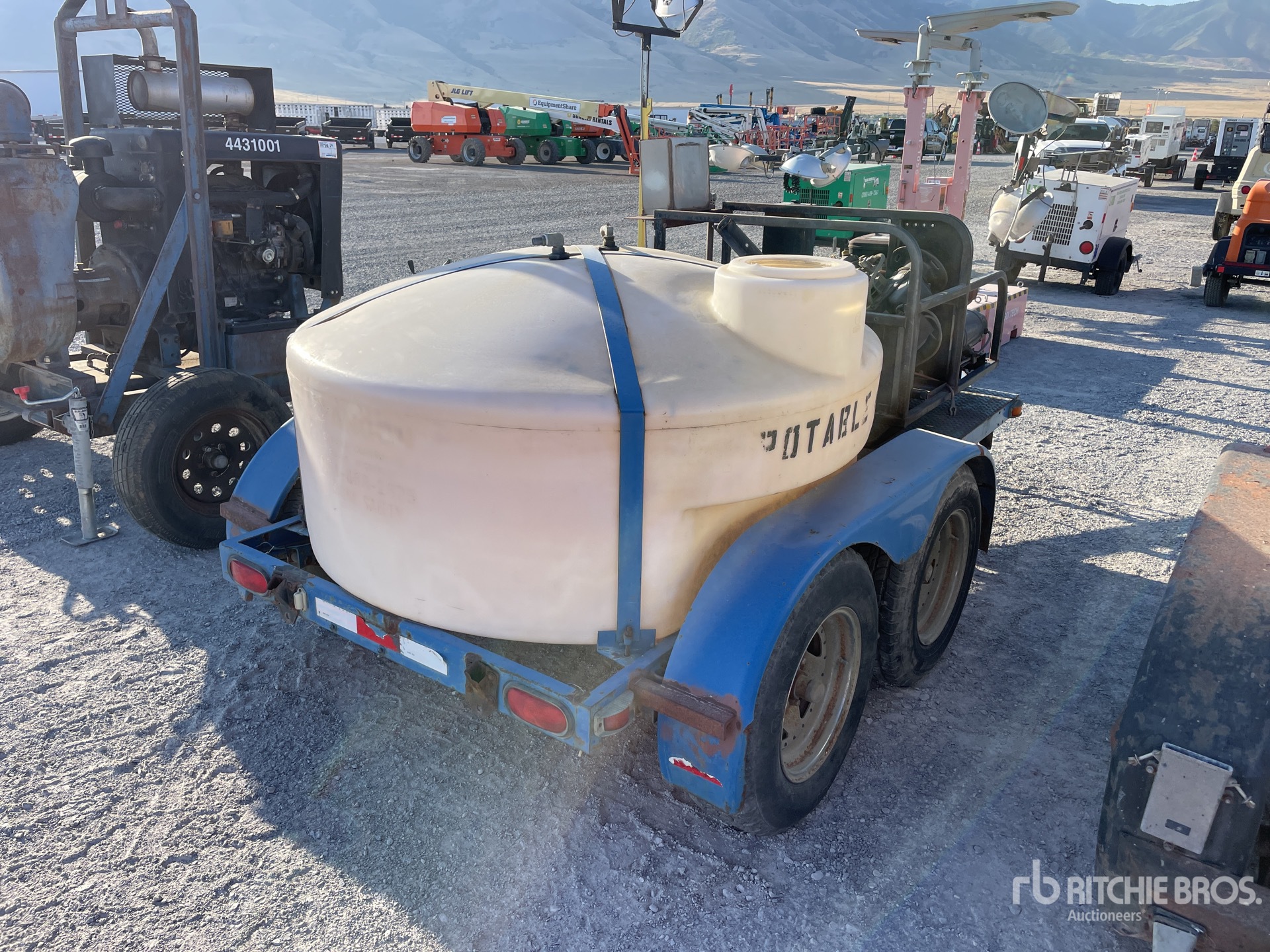 General Appearance with Picture, Right Rear Corner