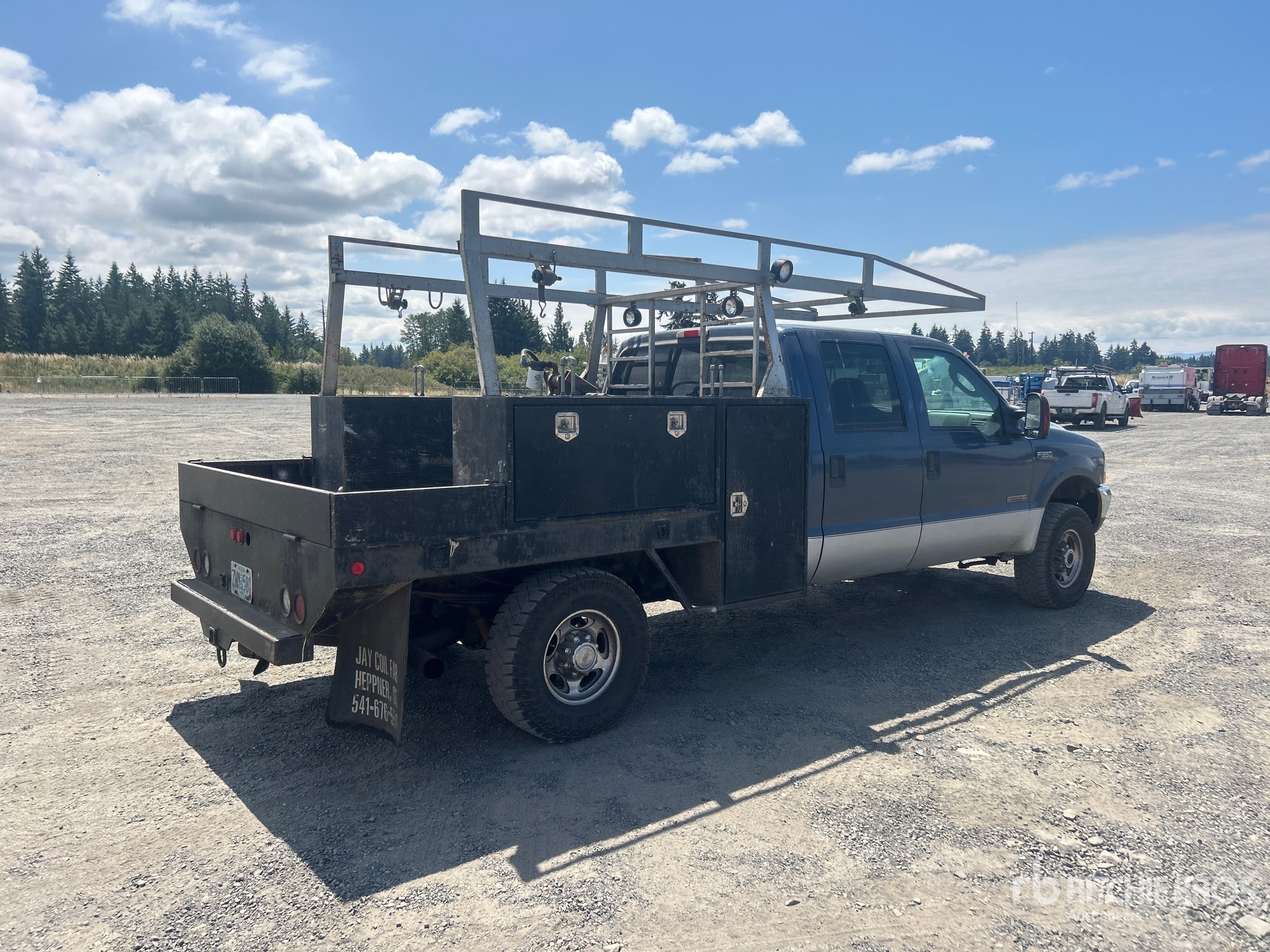 General Appearance with Picture, Right Rear Corner