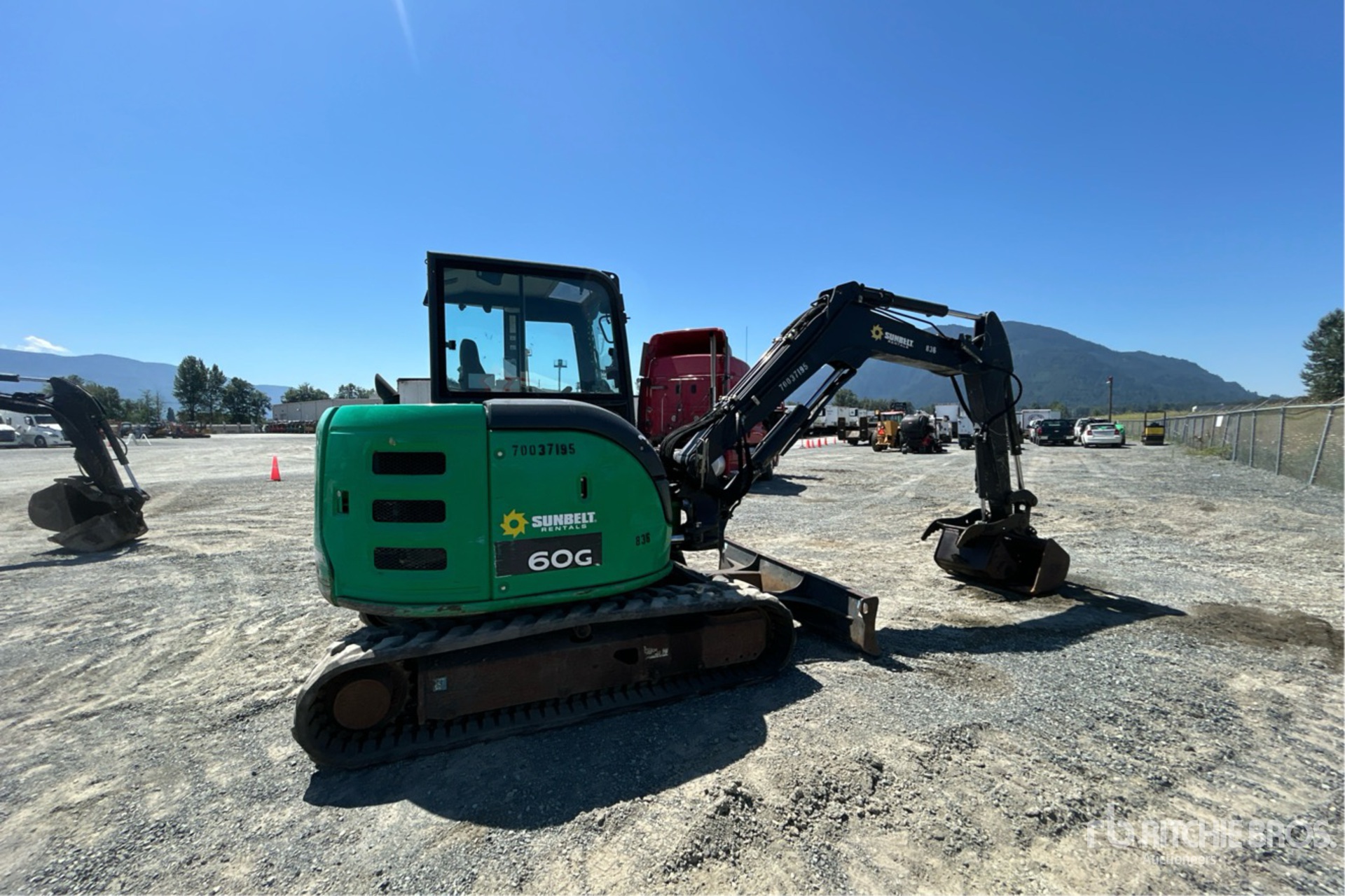 General Appearance with Picture, Right Rear Corner
