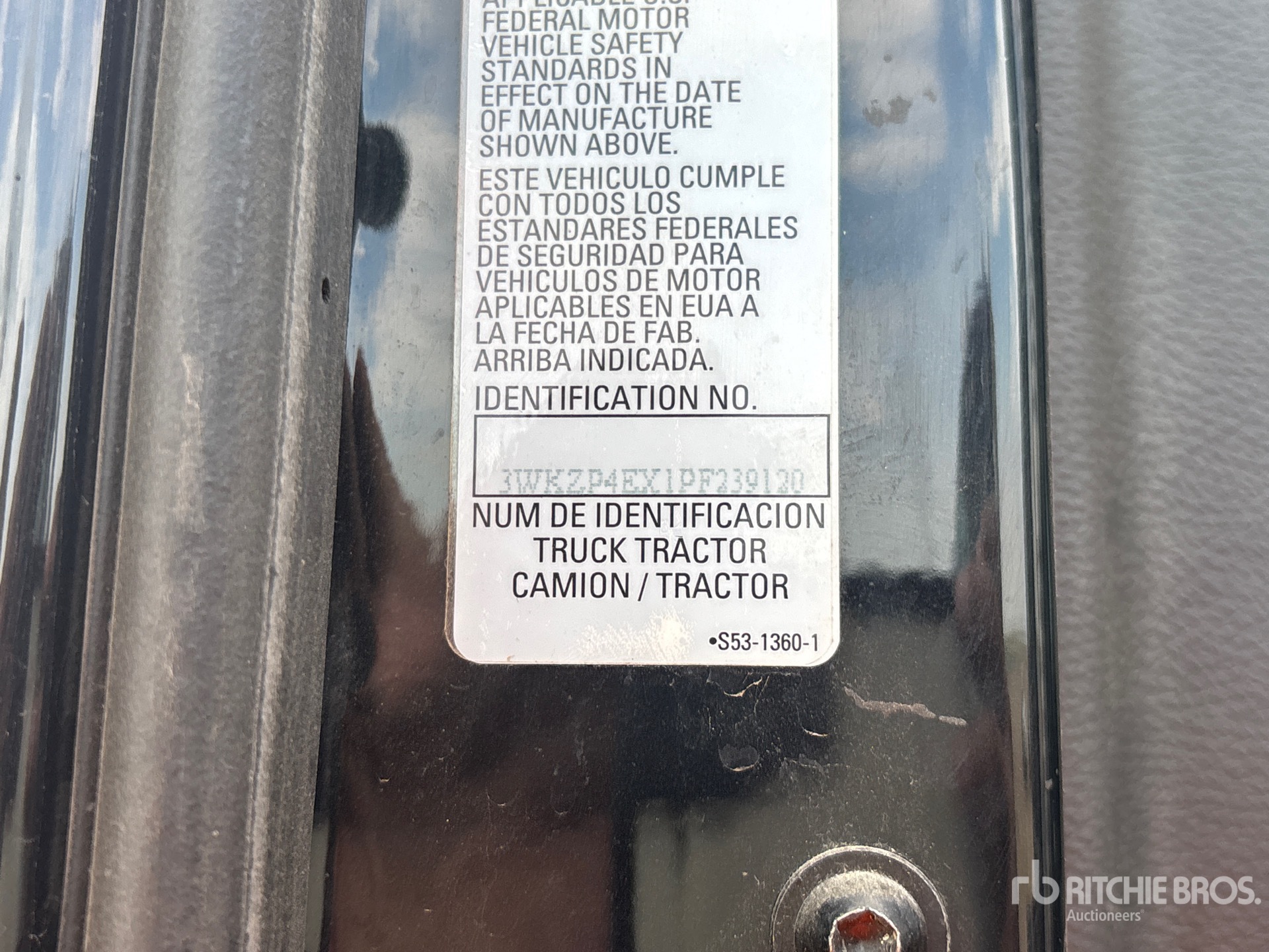 General Appearance with Numéro de série/Numéro d'identification du véhicule automobile