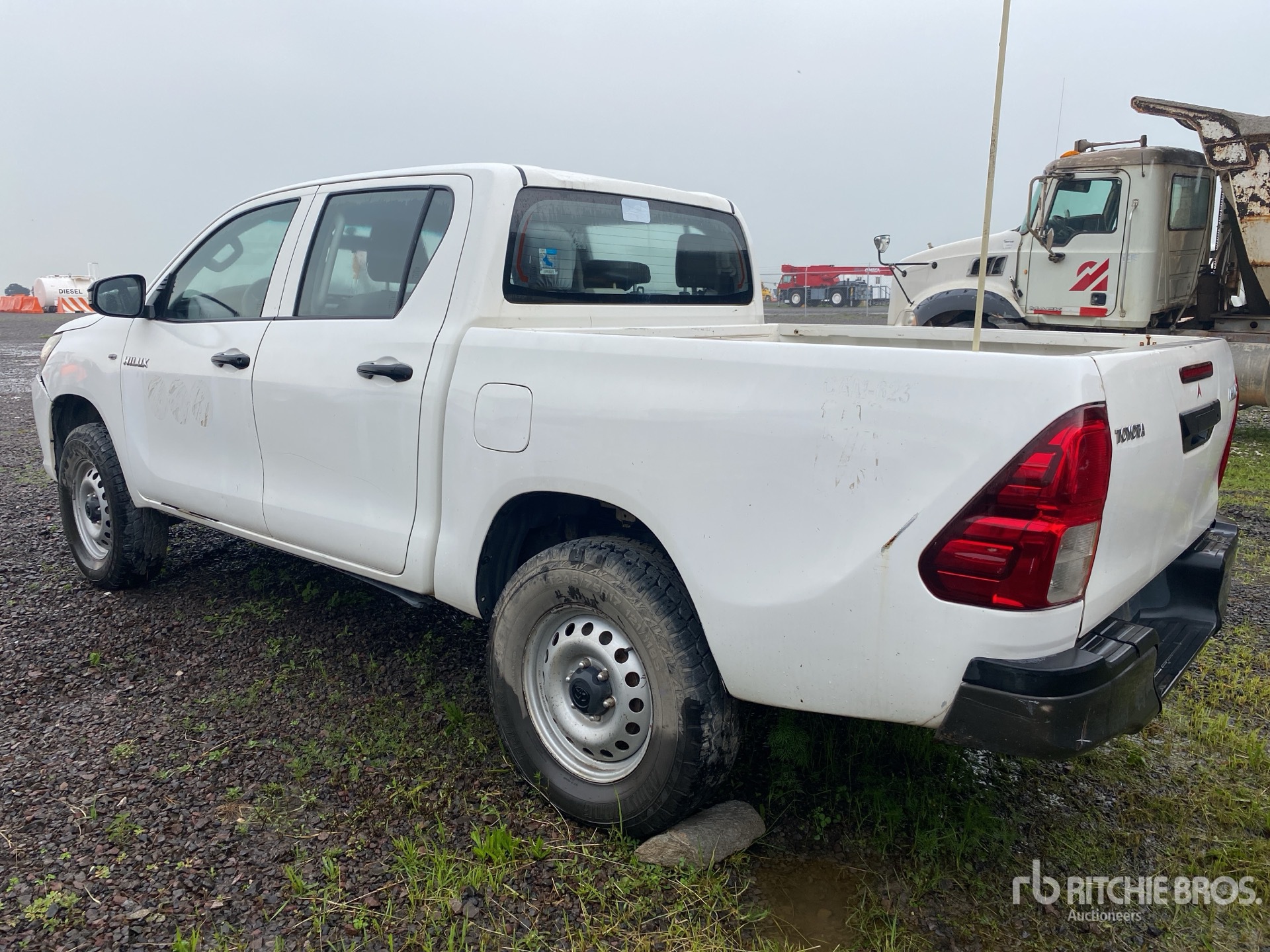 General Appearance with Picture, Left Rear Corner