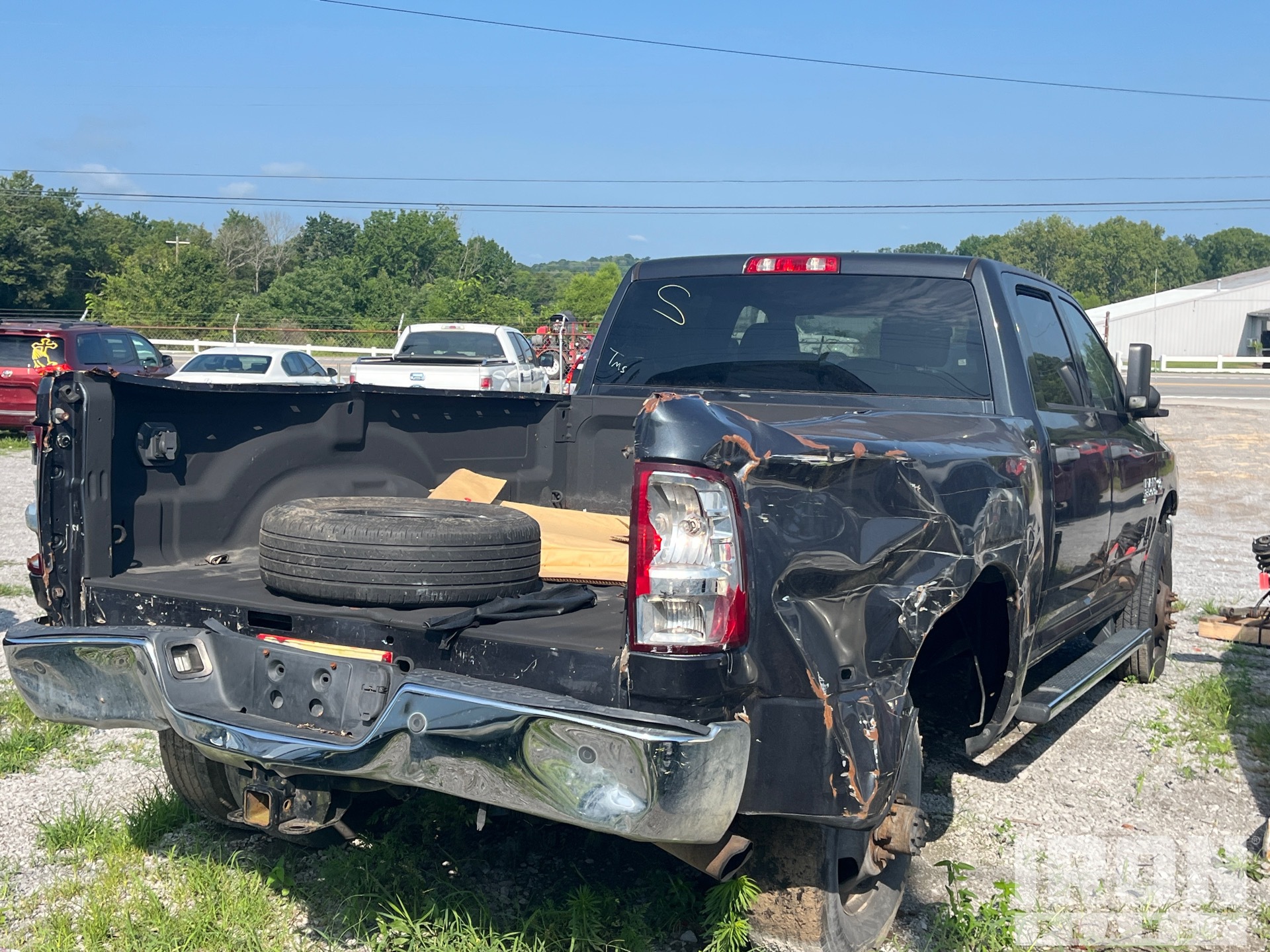 General Appearance with Picture, Right Rear Corner