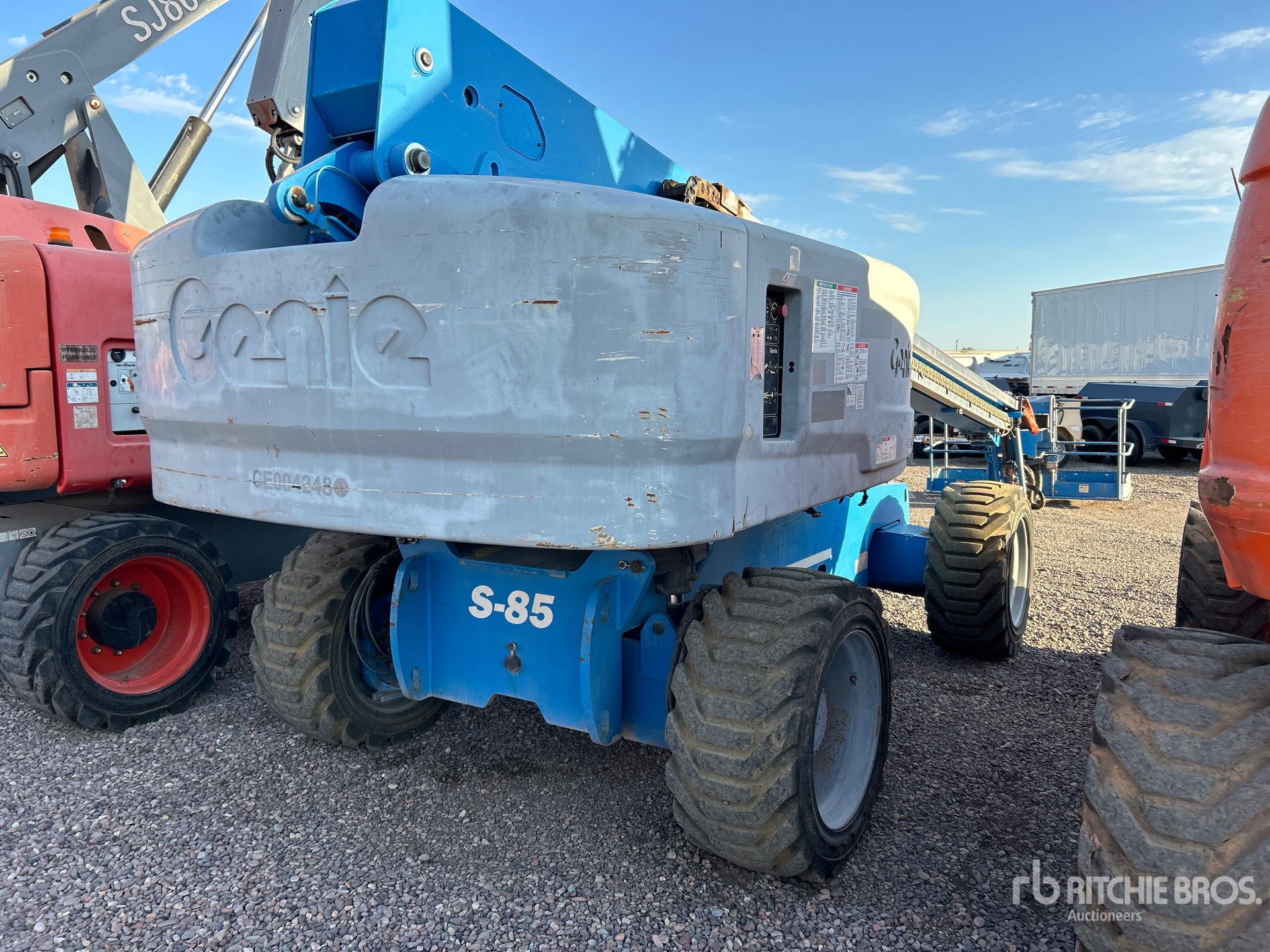 General Appearance with Picture, Right Rear Corner
