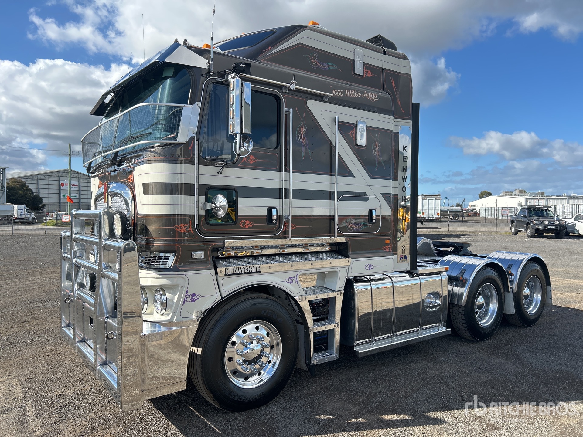 General Appearance with Picture, Right Front Corner