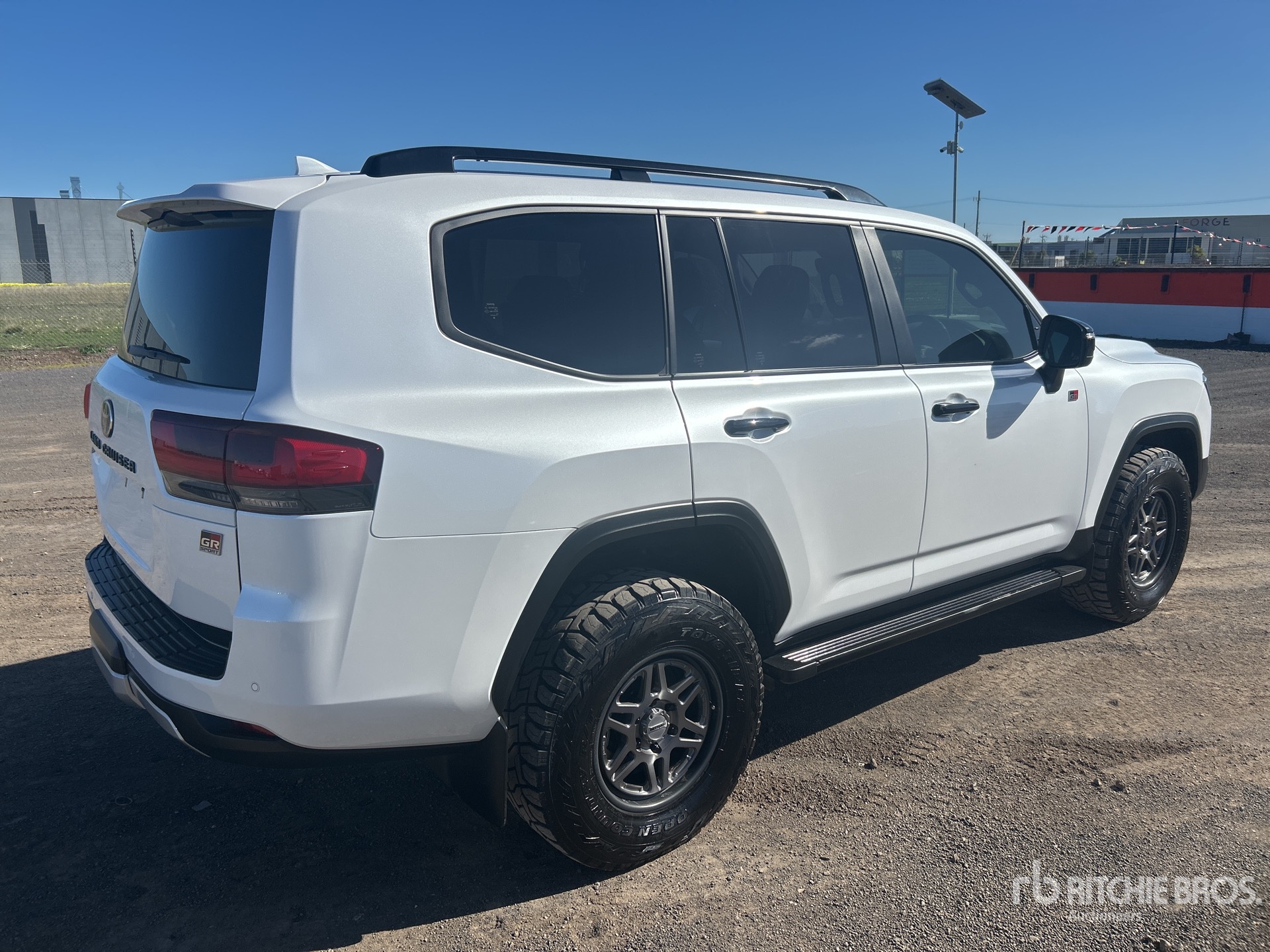 General Appearance with Picture, Left Rear Corner