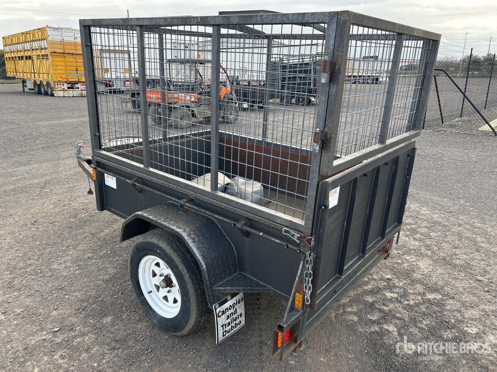 General Appearance with Picture, Right Rear Corner
