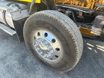 4 Underbody - Truck with 
