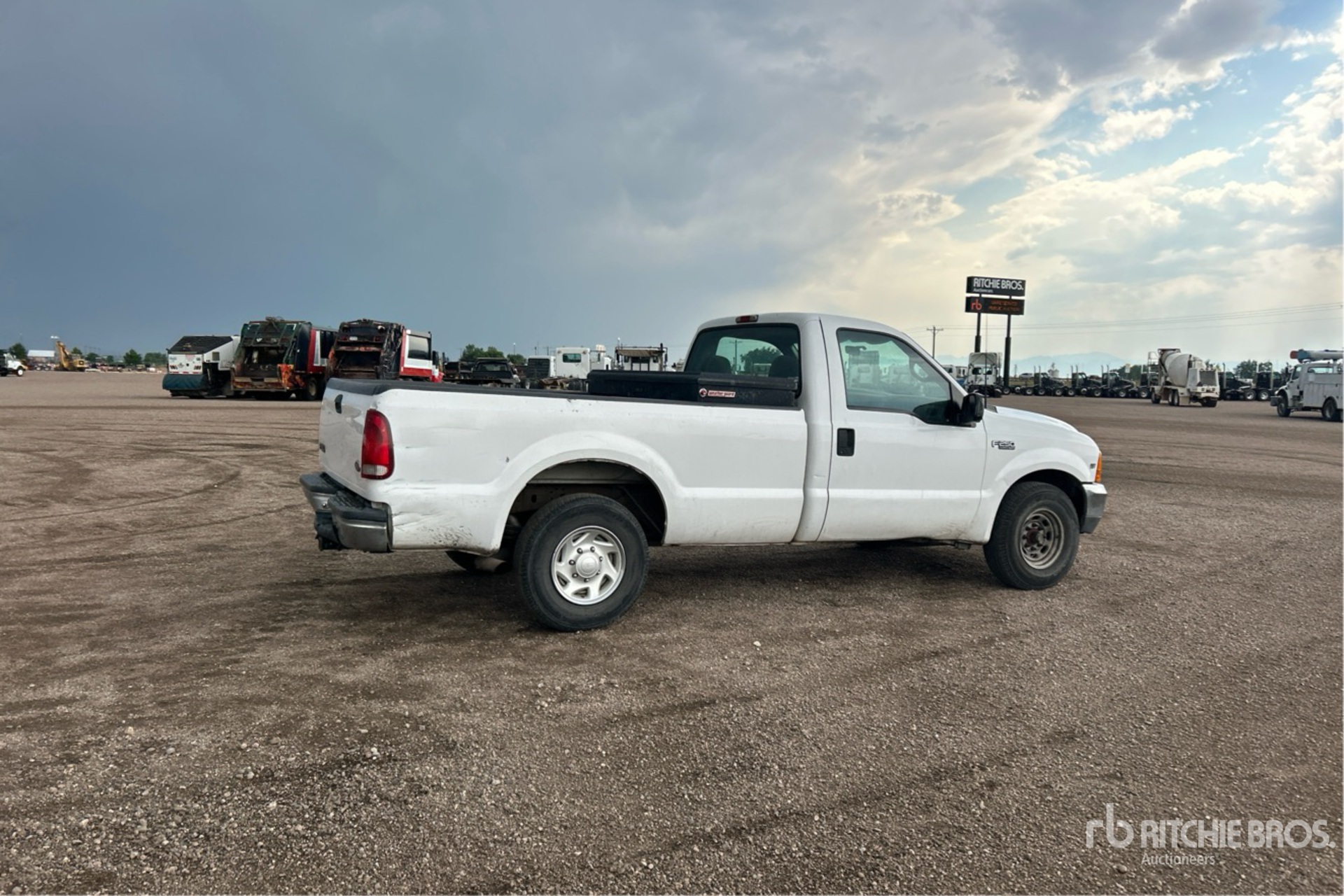 General Appearance with Picture, Right Rear Corner