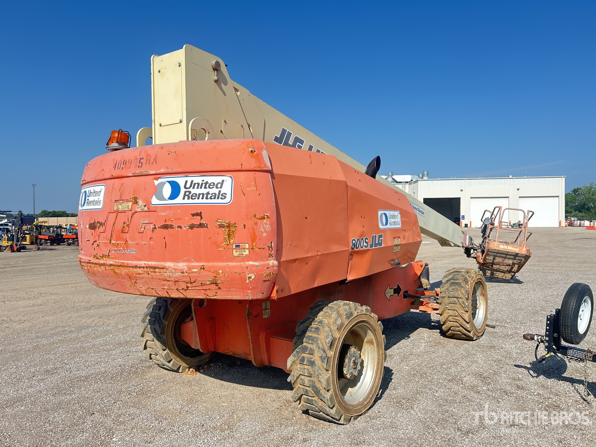 General Appearance with Picture, Right Rear Corner